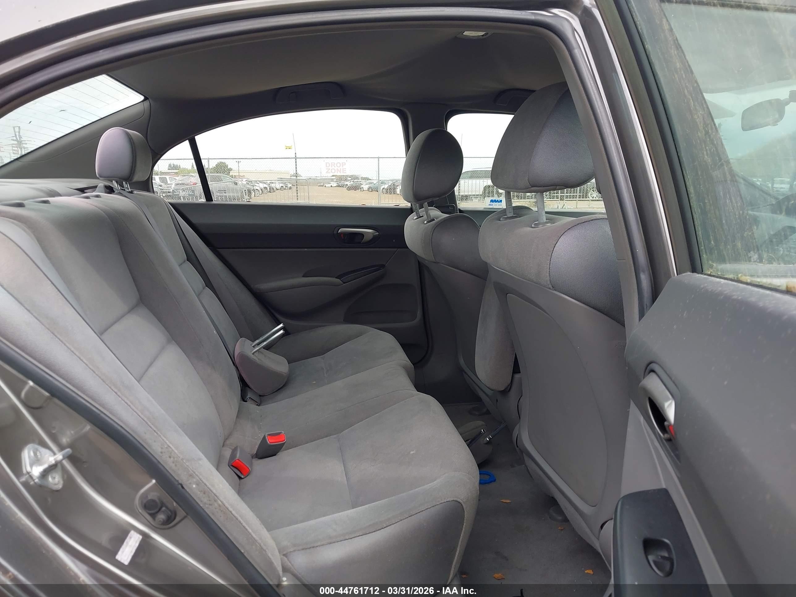 HONDA CIVIC image 8