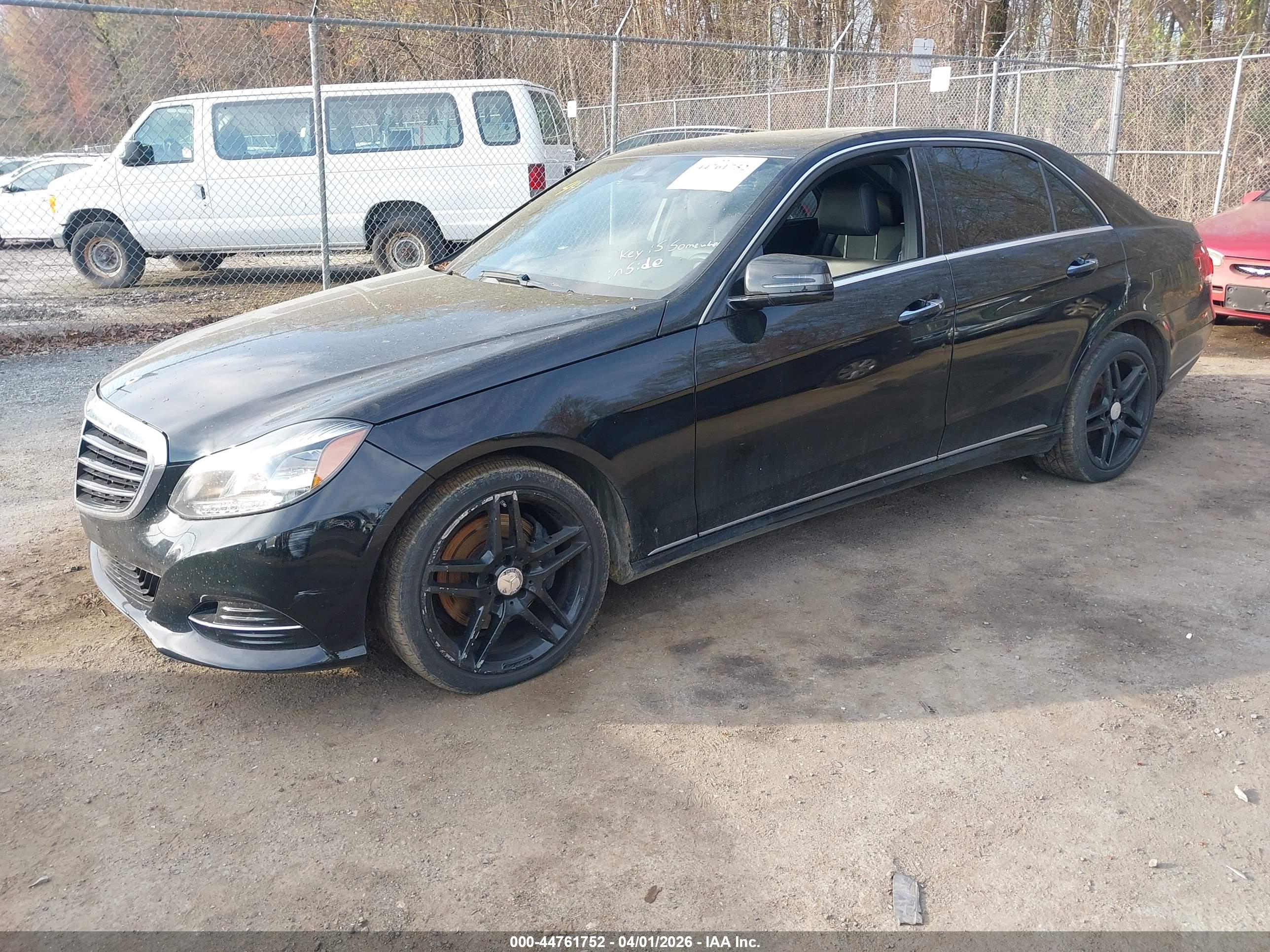 MERCEDES-BENZ E image 2