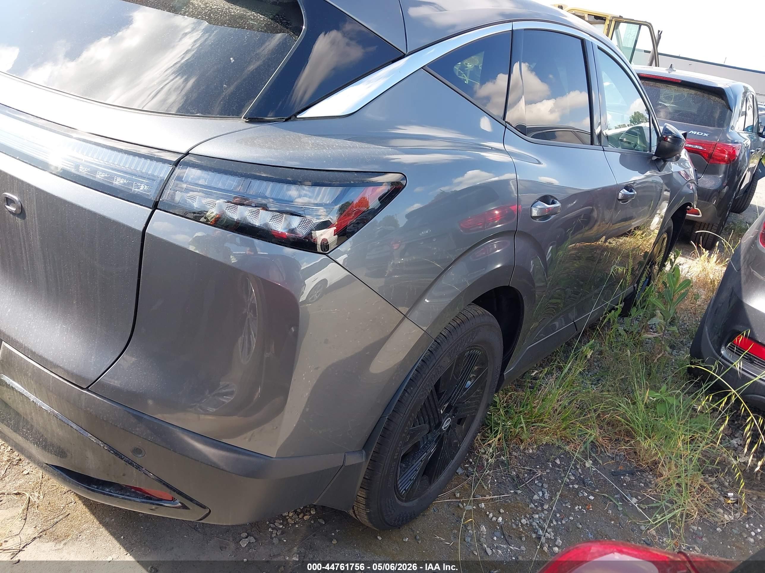 NISSAN MURANO image 4