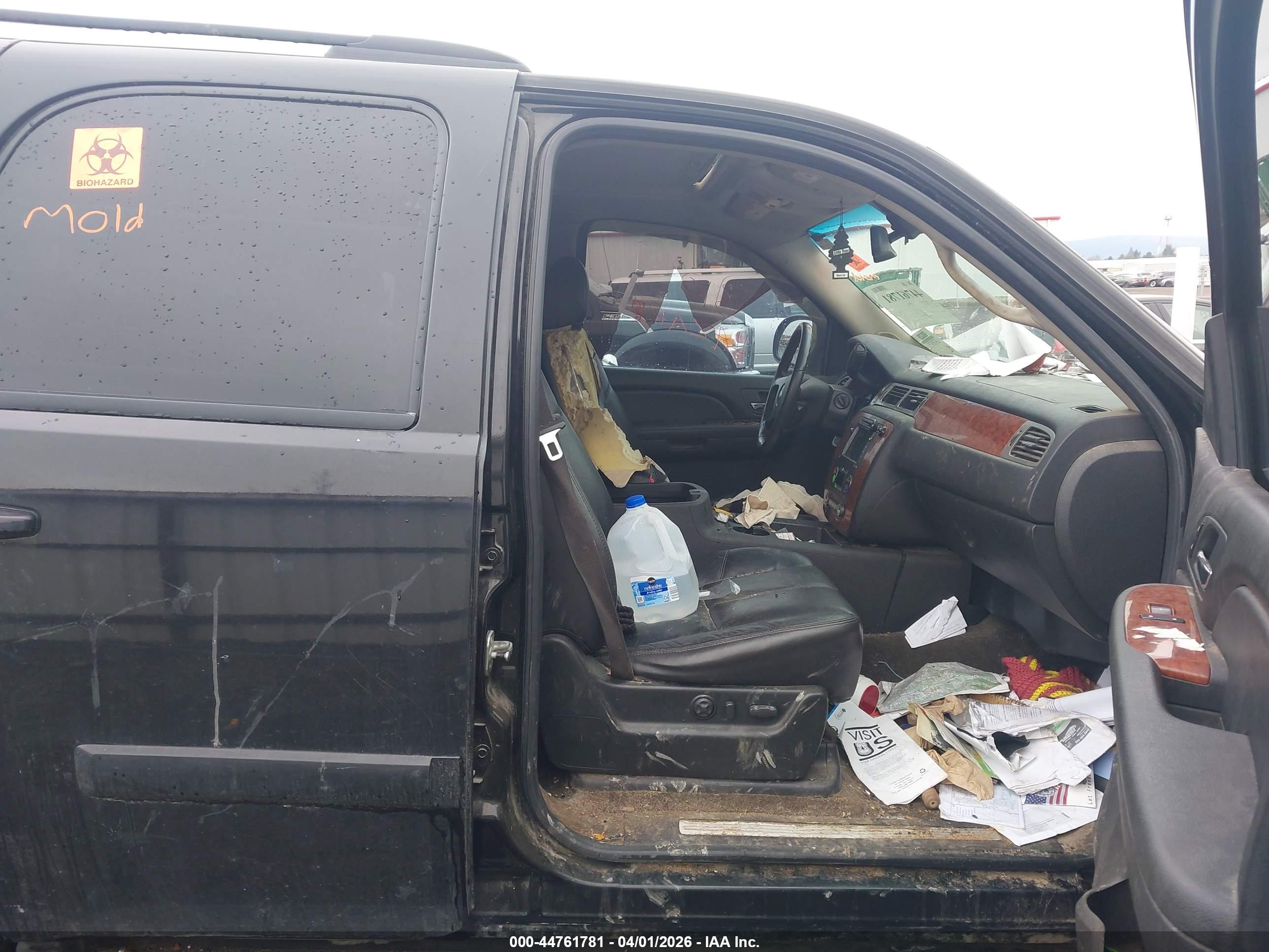 CHEVROLET TAHOE image 5