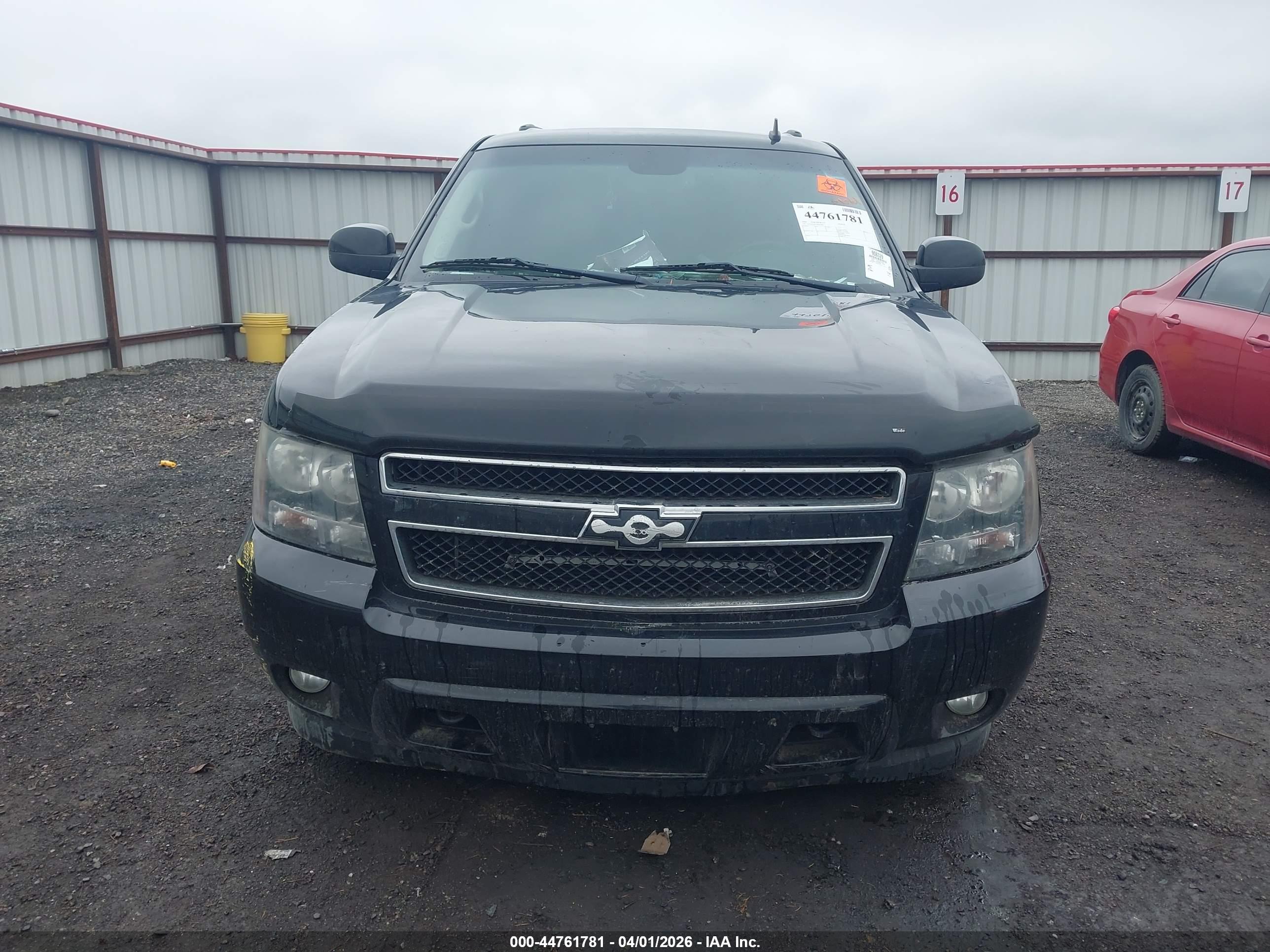 CHEVROLET TAHOE image 6