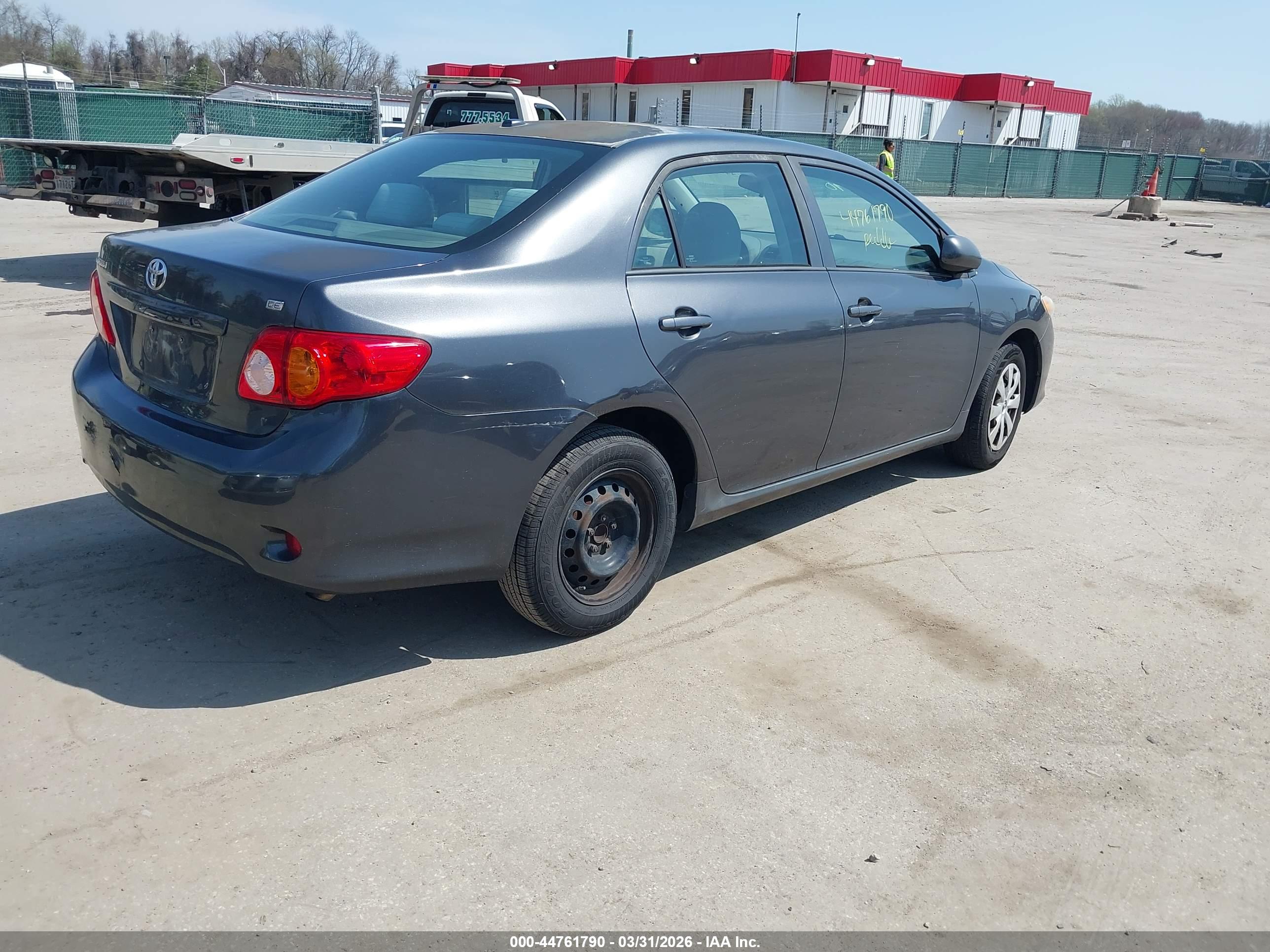 TOYOTA COROLLA image 4
