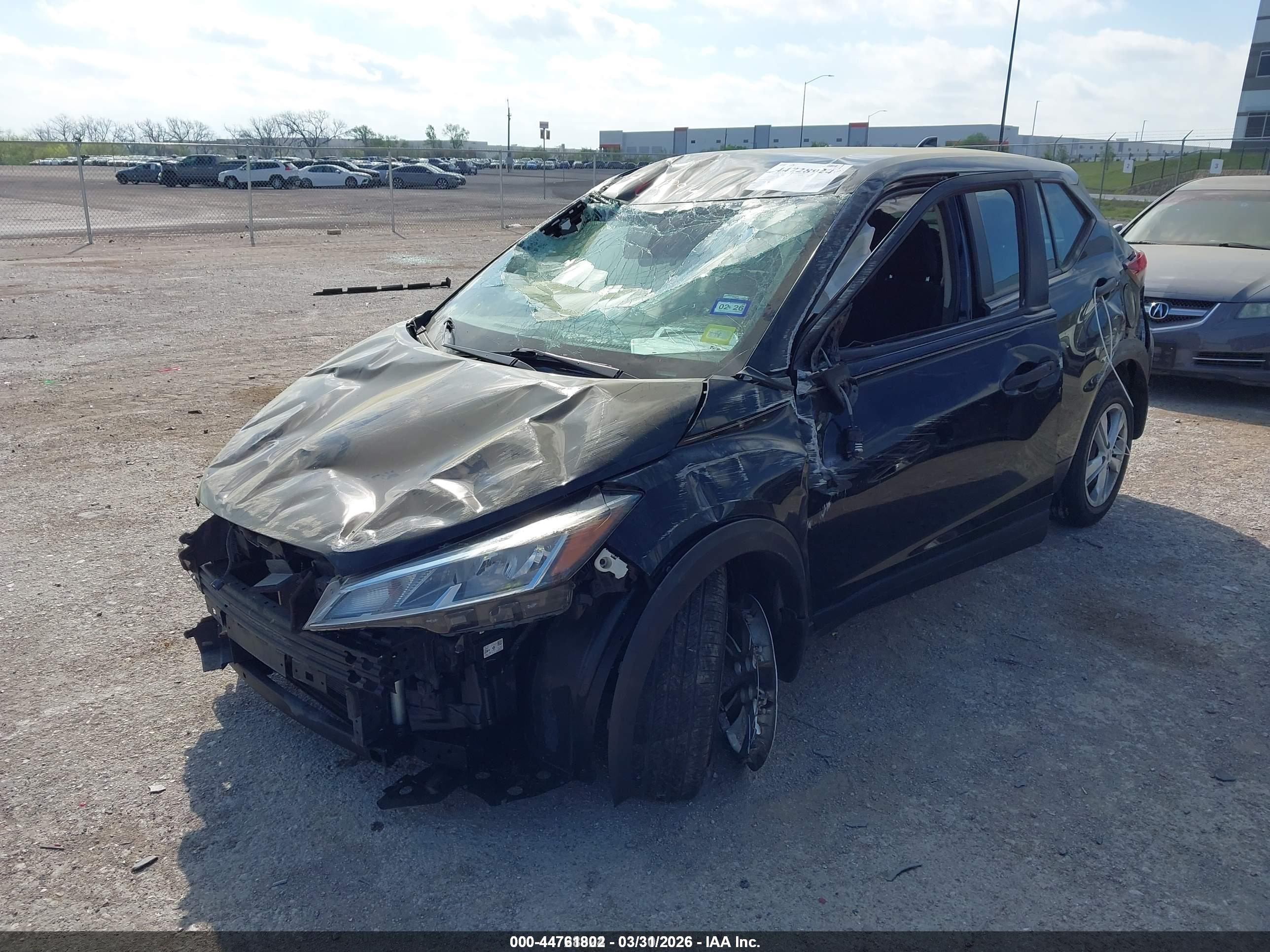 NISSAN KICKS image 2