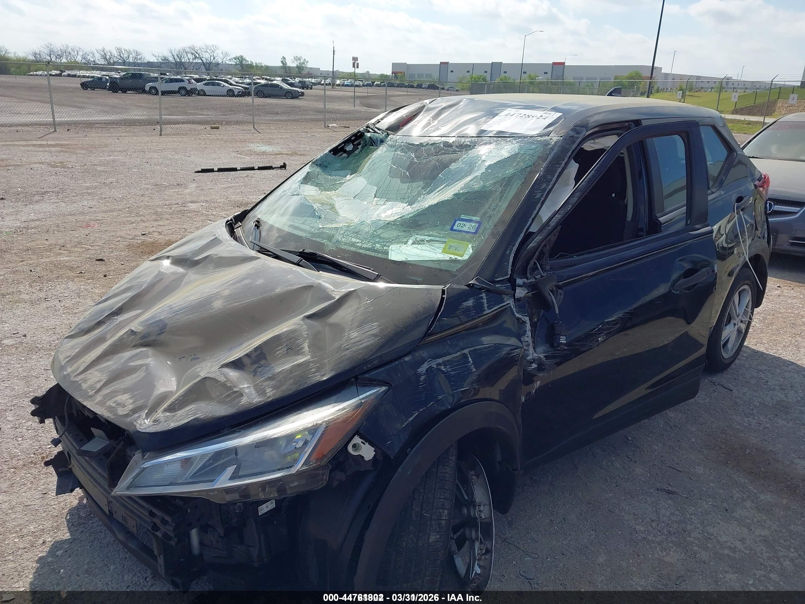 NISSAN KICKS image 6