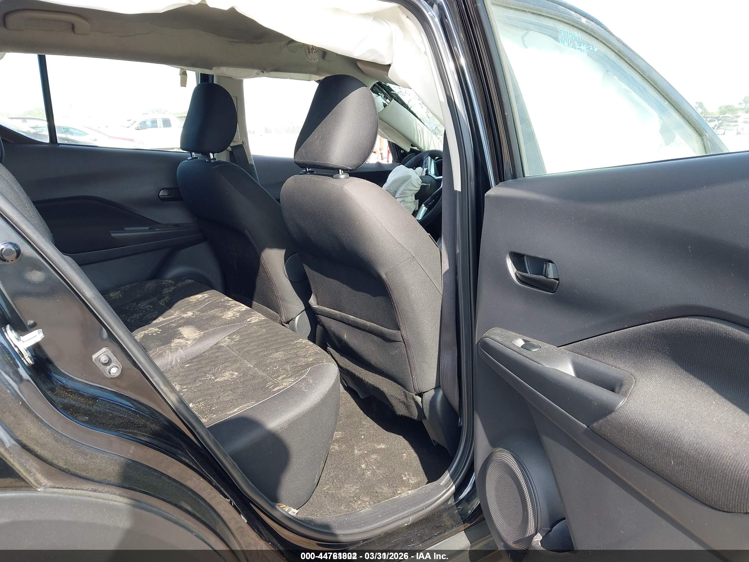 NISSAN KICKS image 8