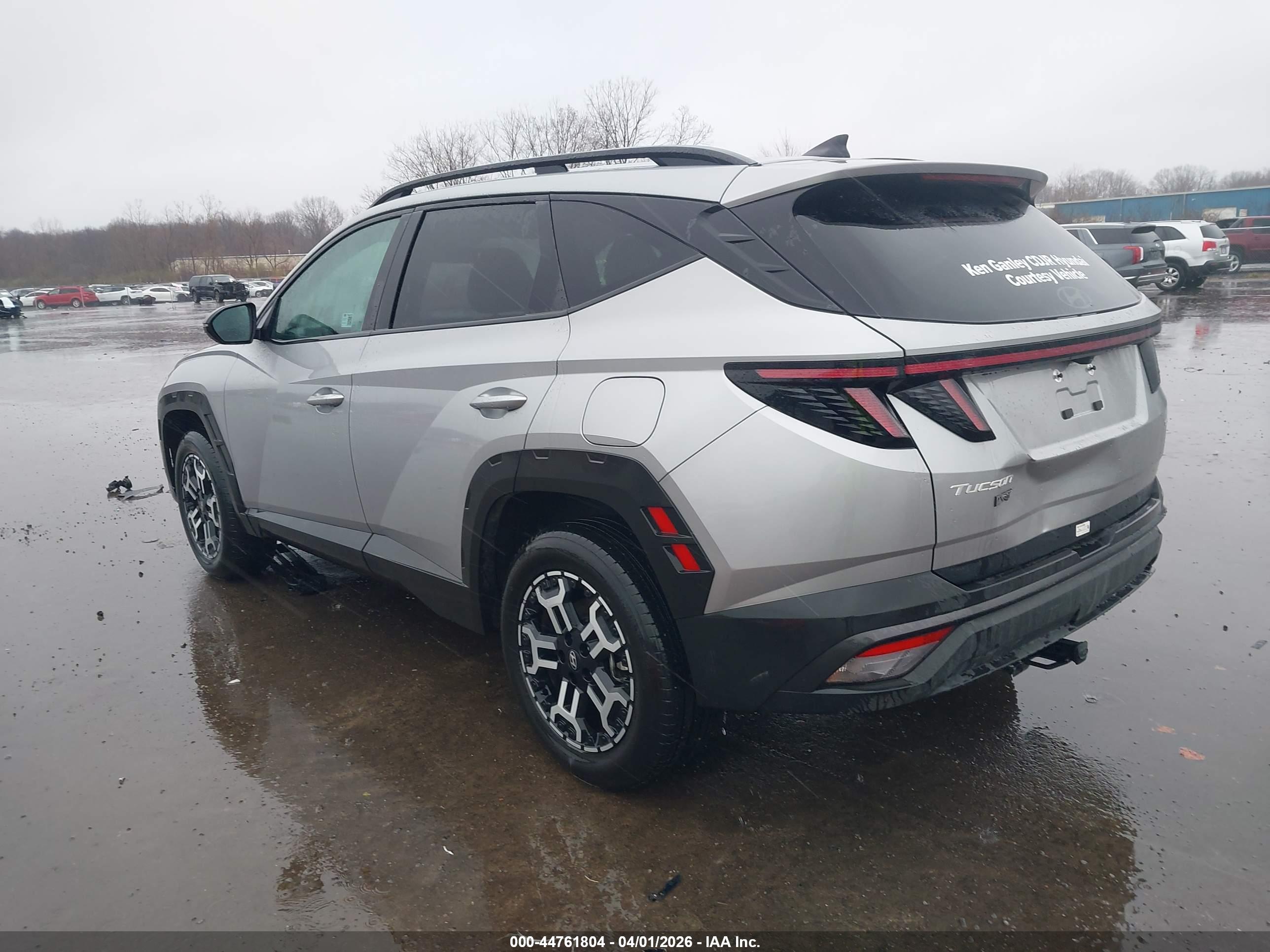 HYUNDAI TUCSON image 3
