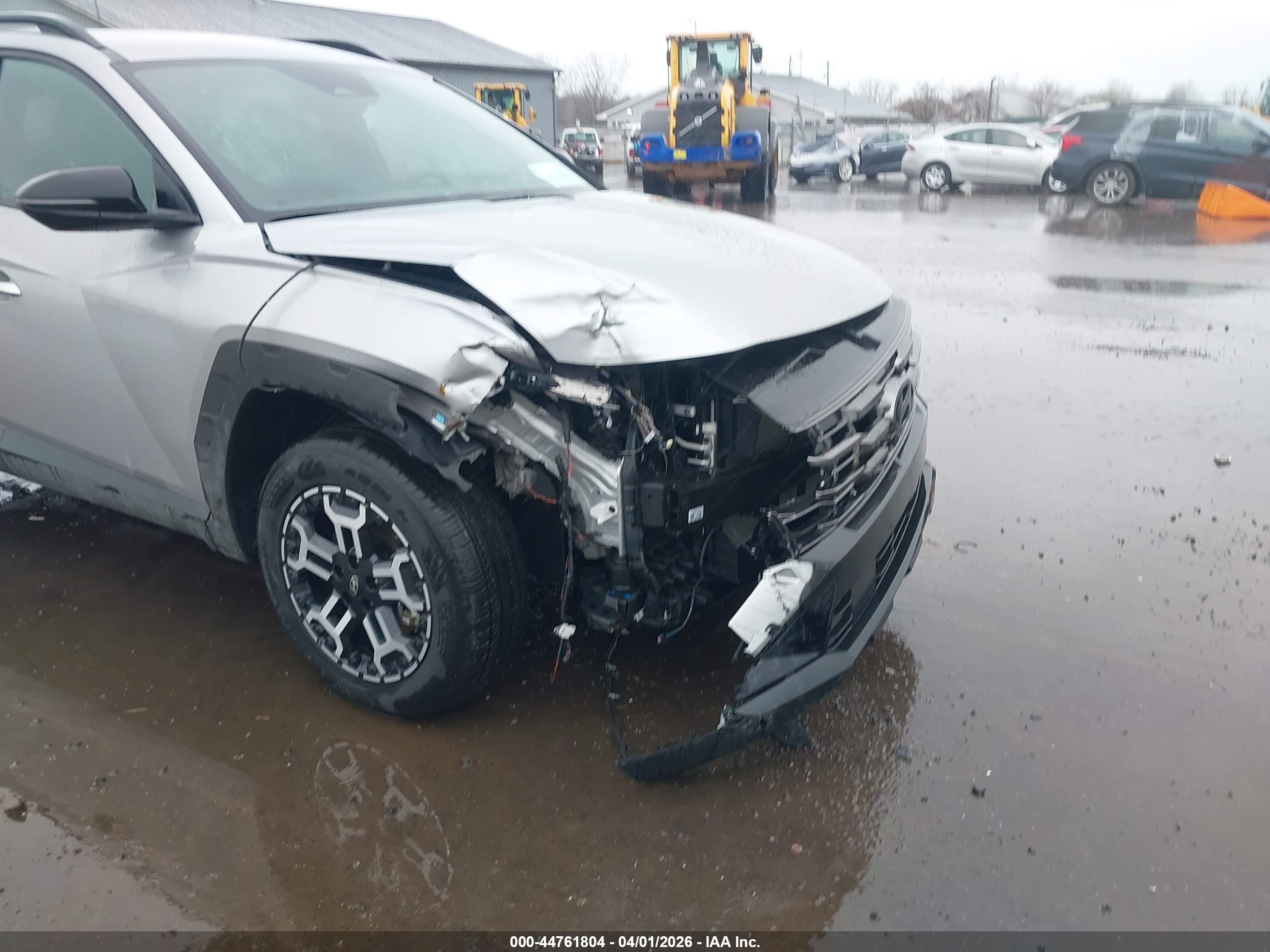 HYUNDAI TUCSON image 6