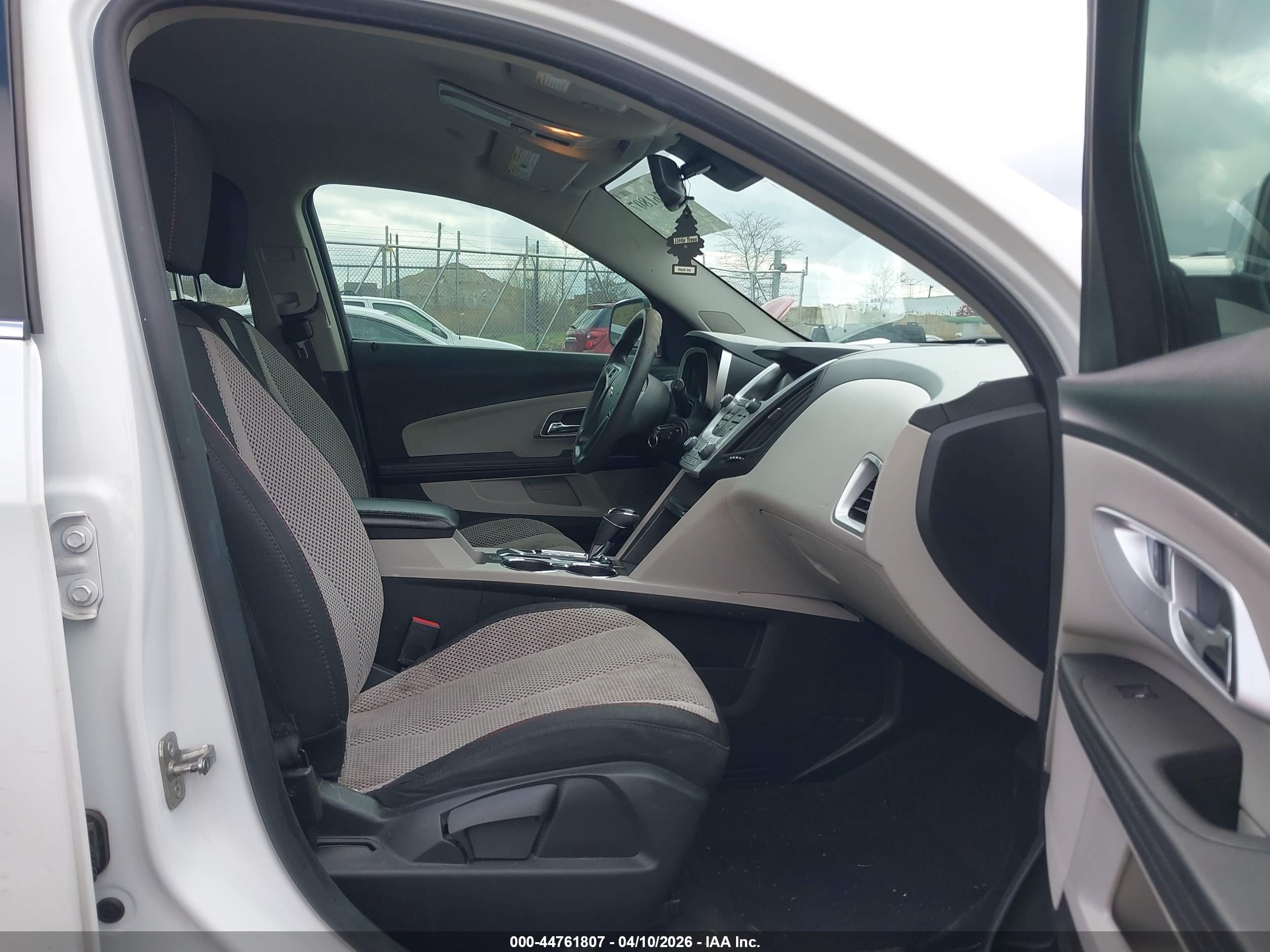 CHEVROLET EQUINOX image 5