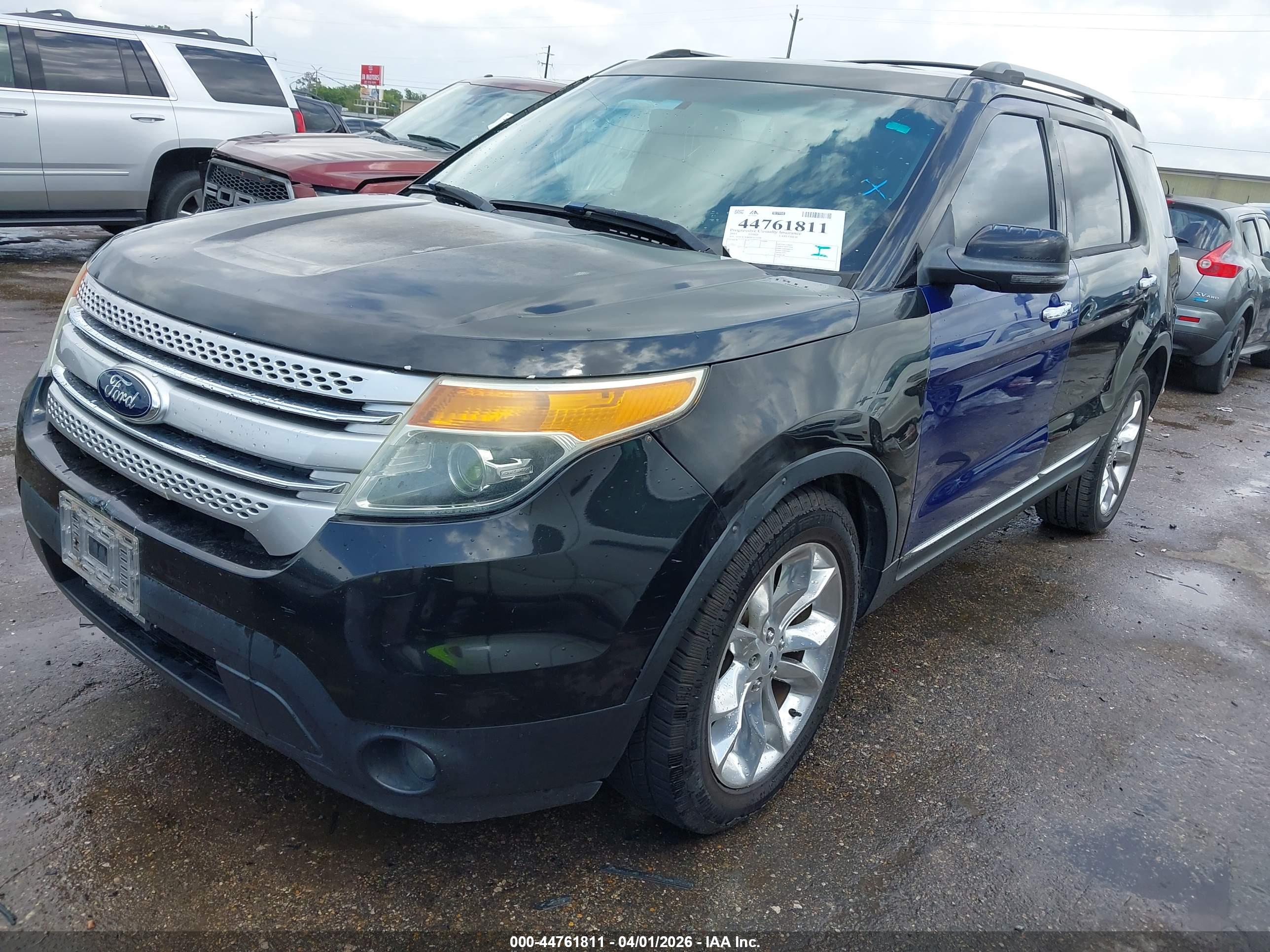 FORD EXPLORER image 2