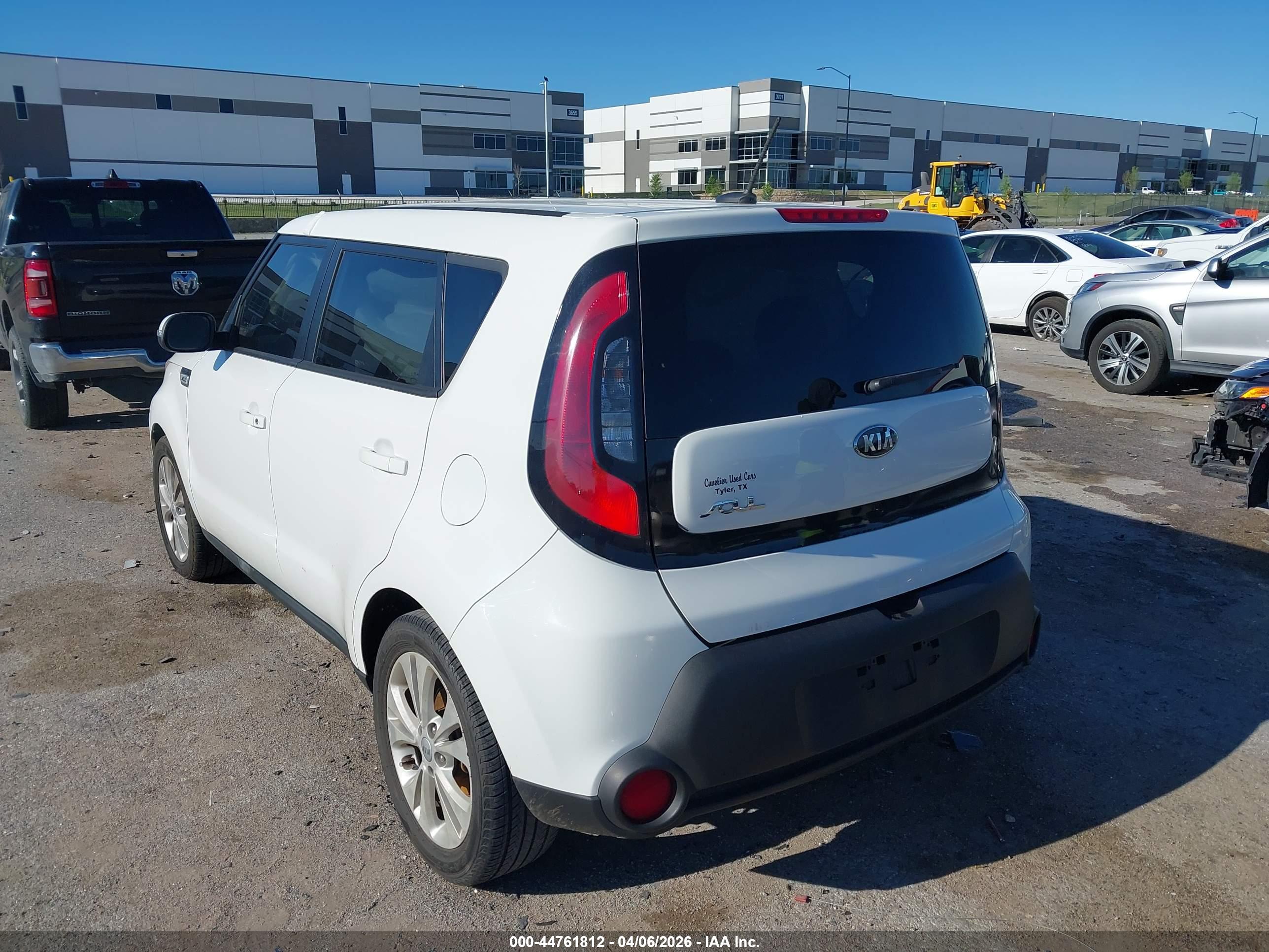 KIA SOUL image 3