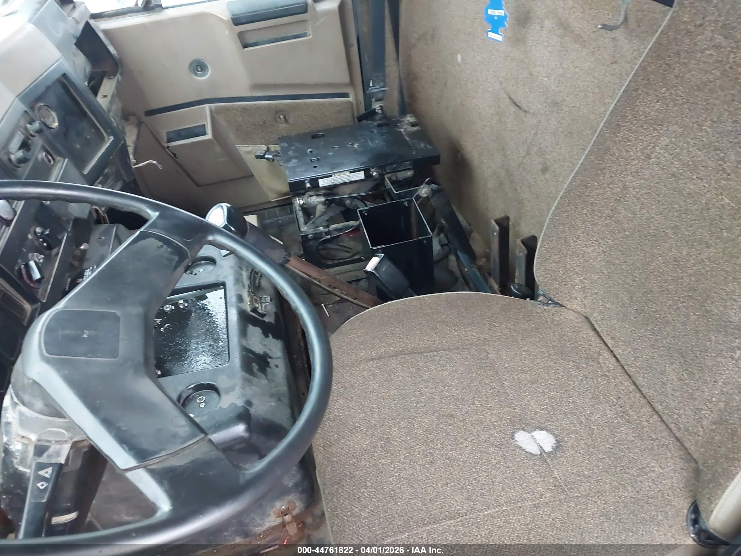 INTERNATIONAL 8000 image 7