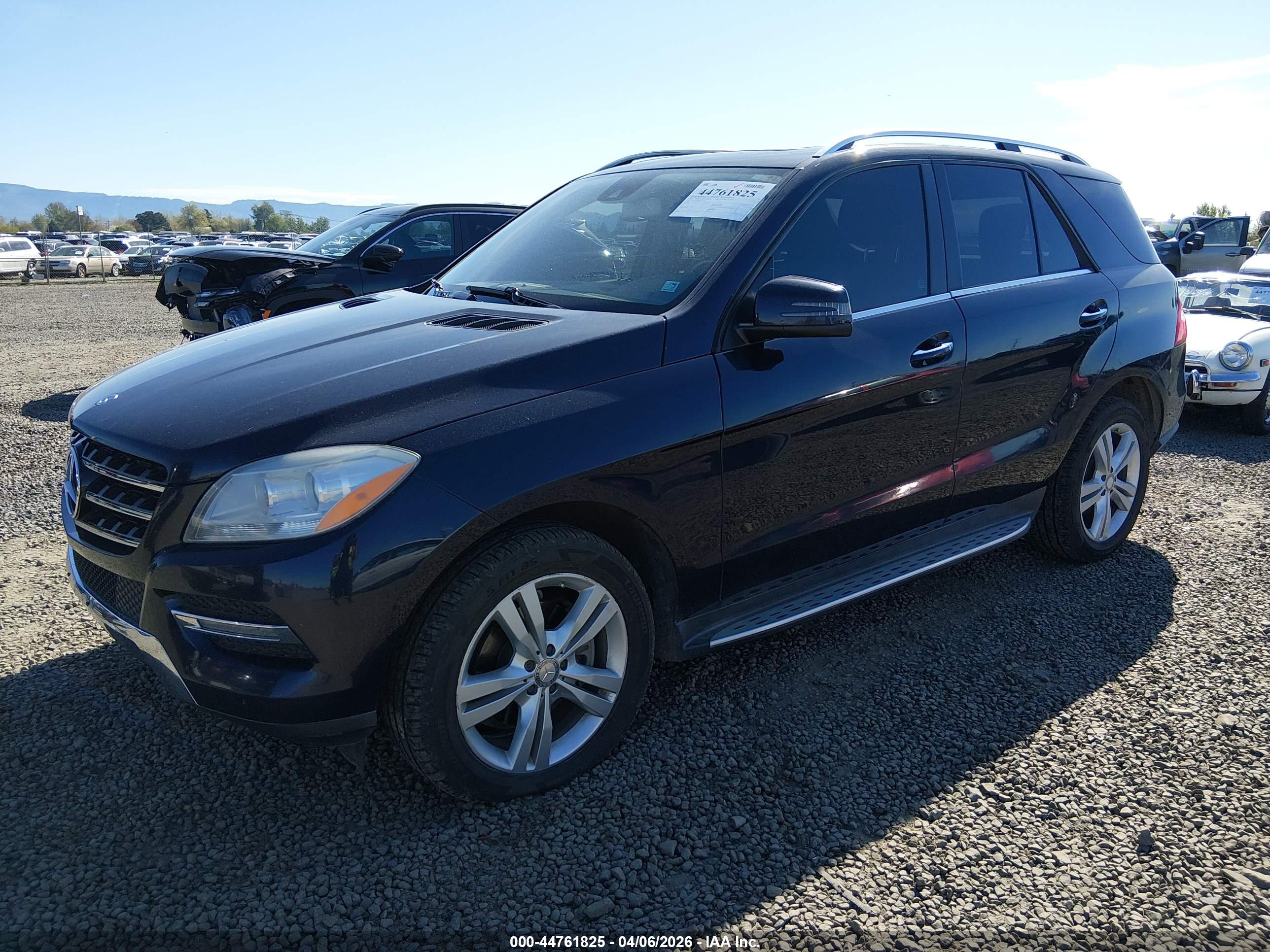 MERCEDES-BENZ ML image 2