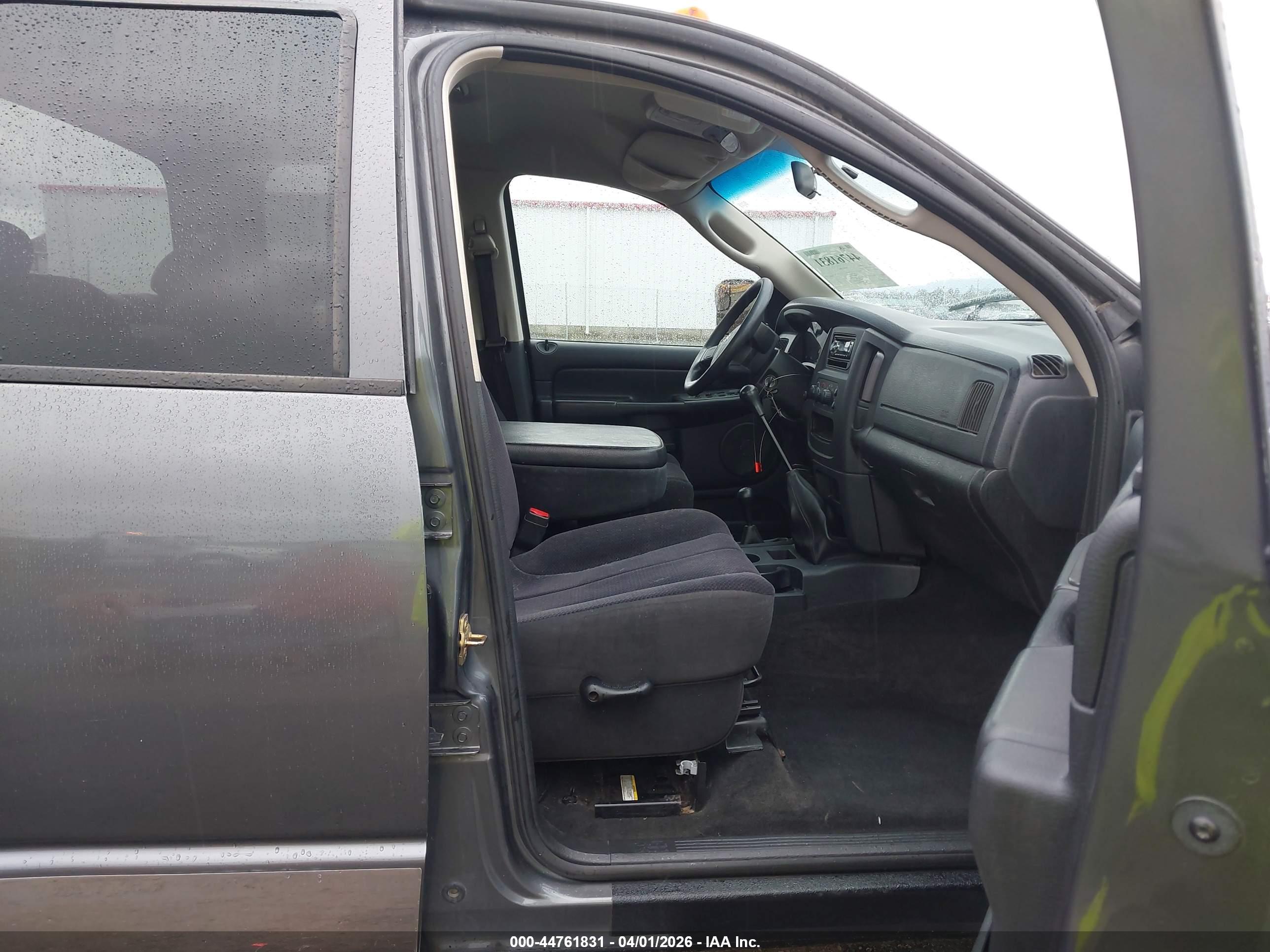 DODGE RAM image 5