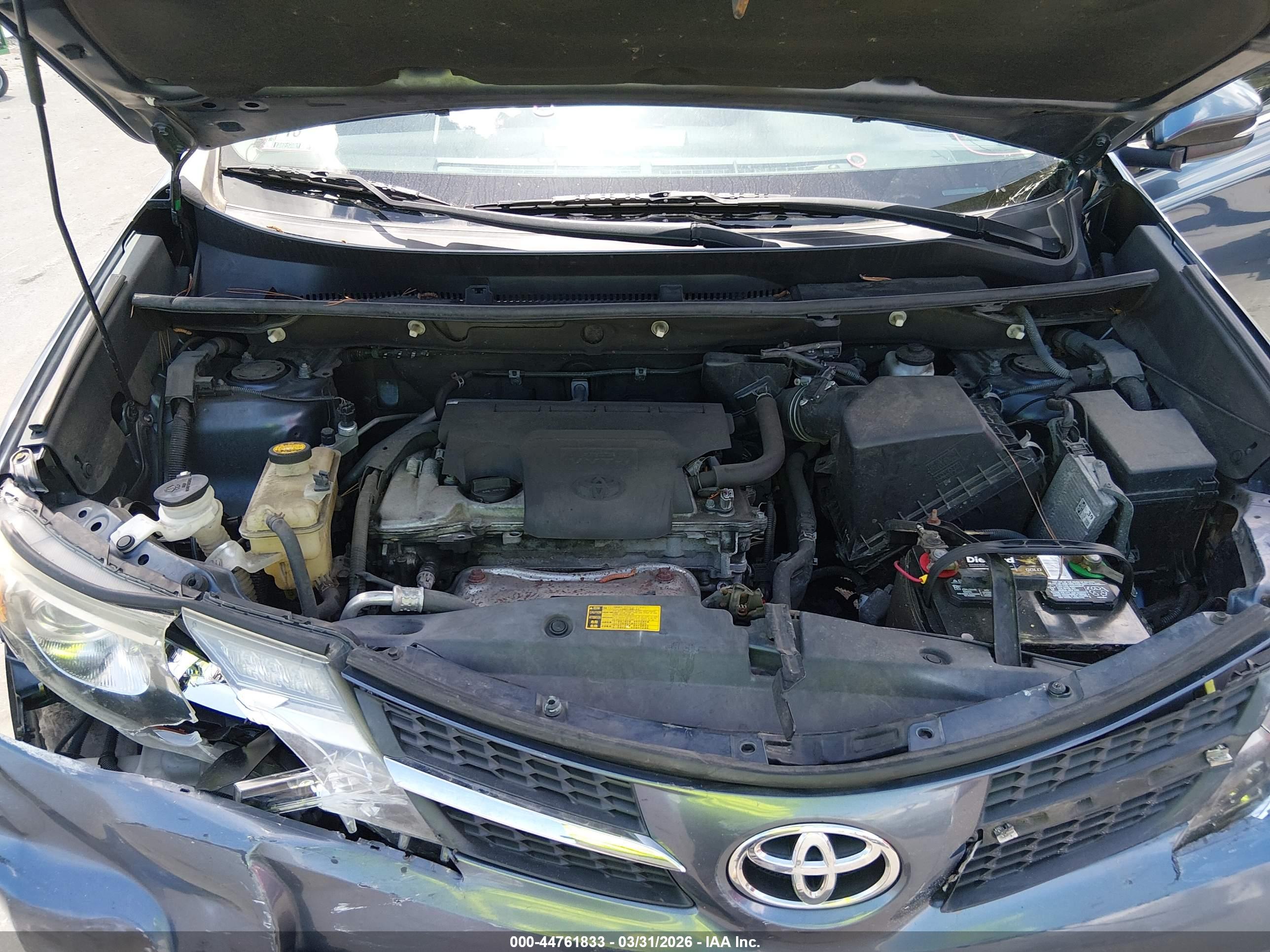TOYOTA RAV4 image 10