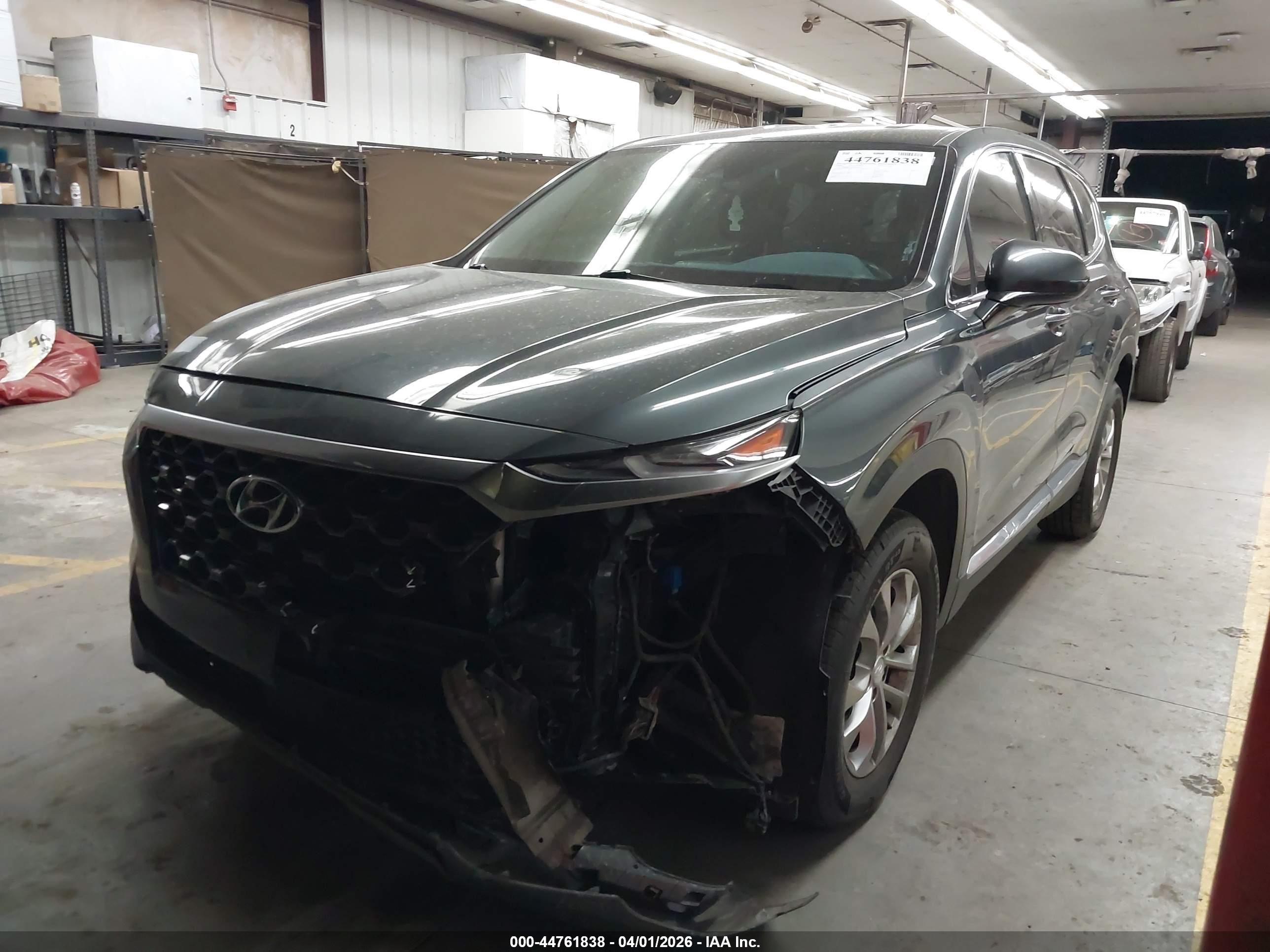 HYUNDAI SANTA image 2