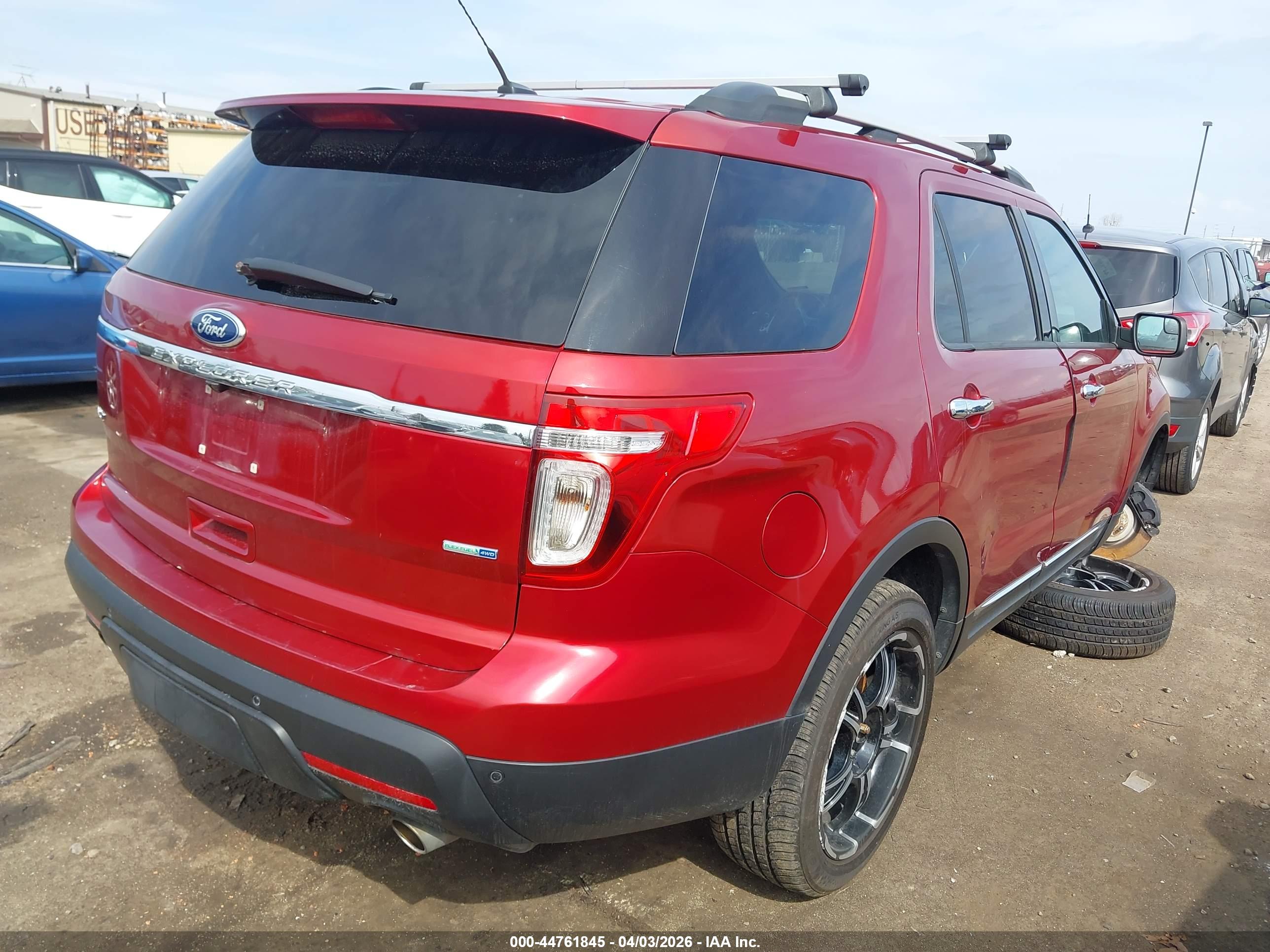 FORD EXPLORER image 4