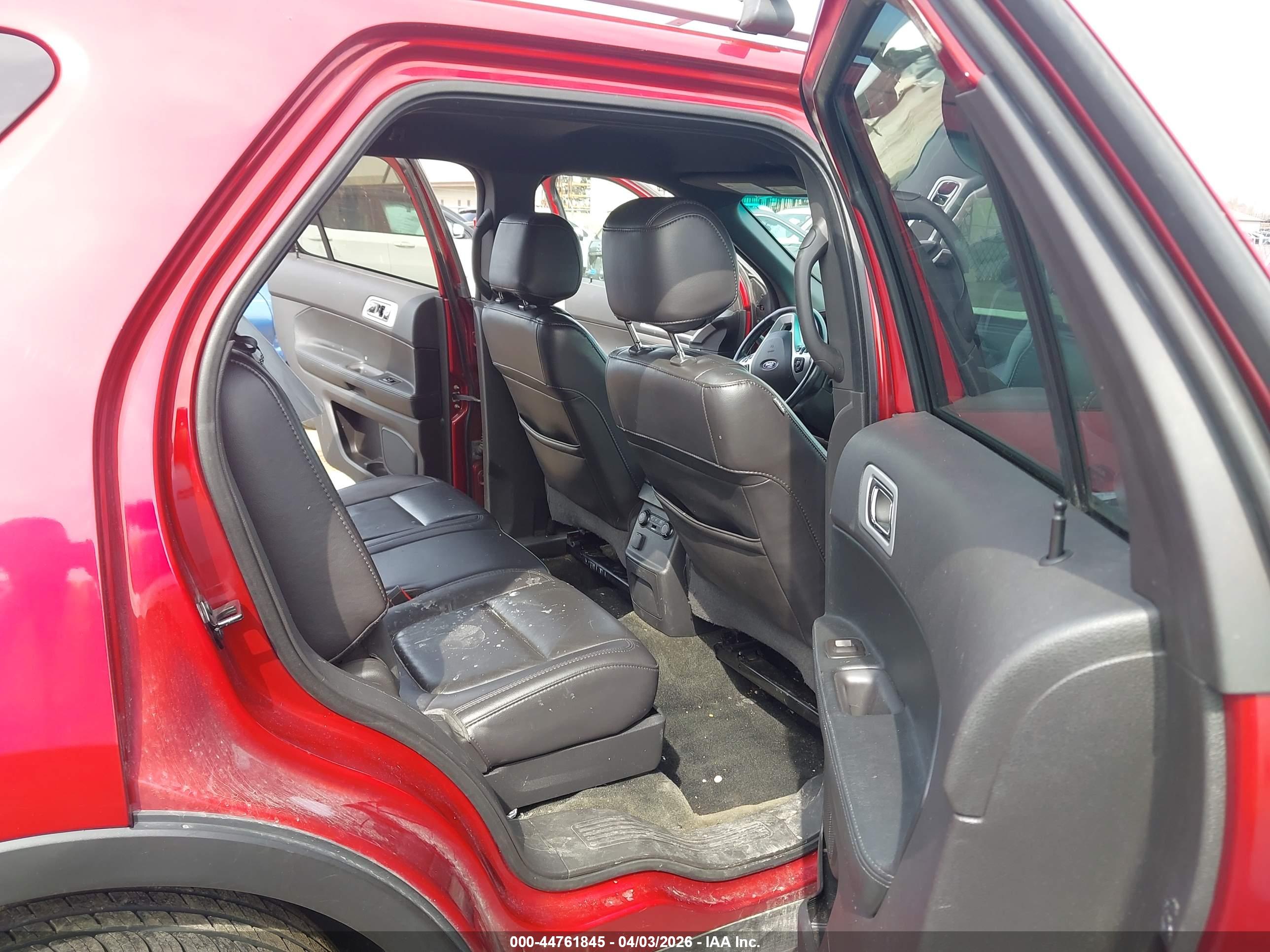 FORD EXPLORER image 8