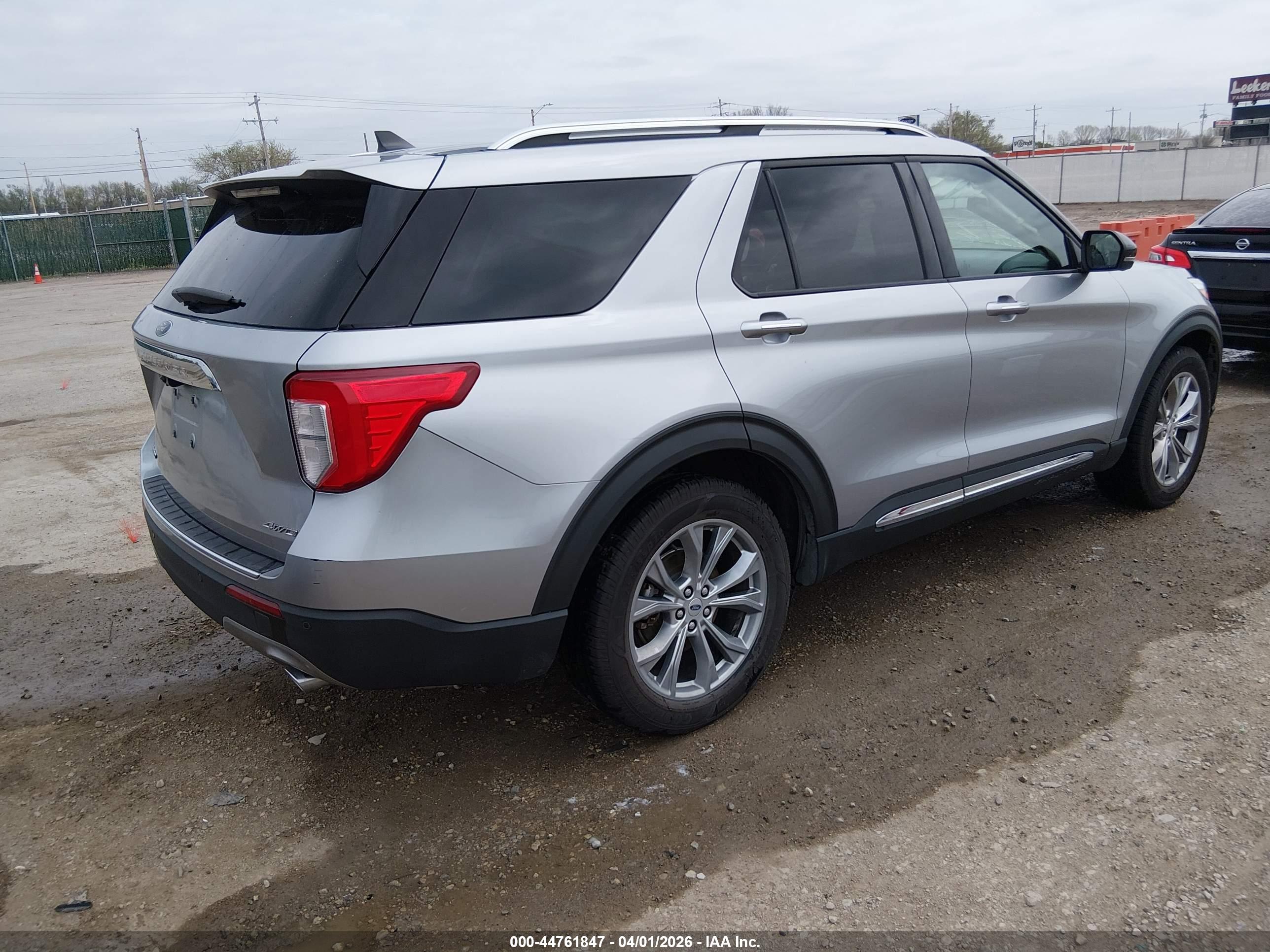 FORD EXPLORER image 4
