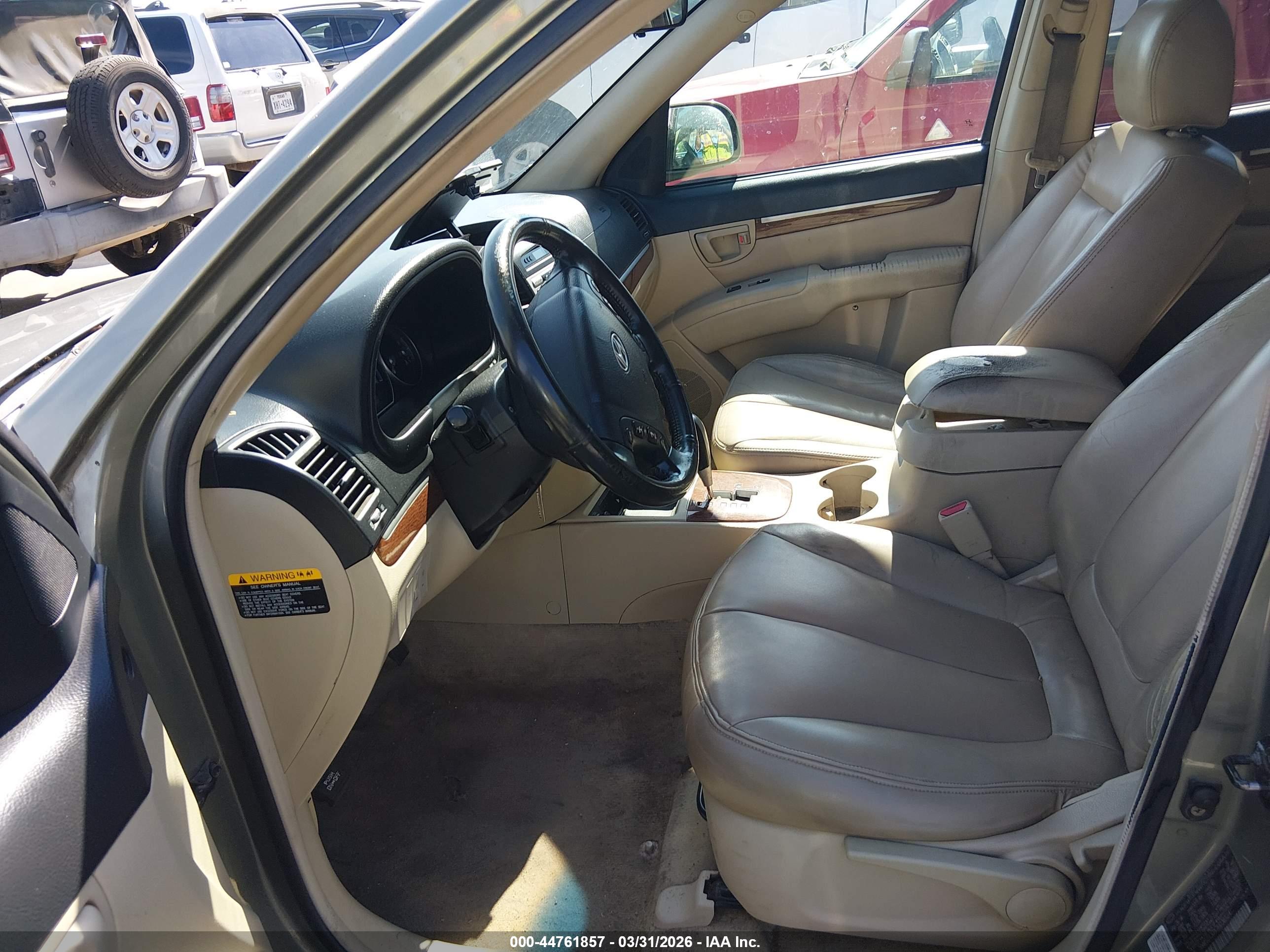 HYUNDAI SANTA image 5