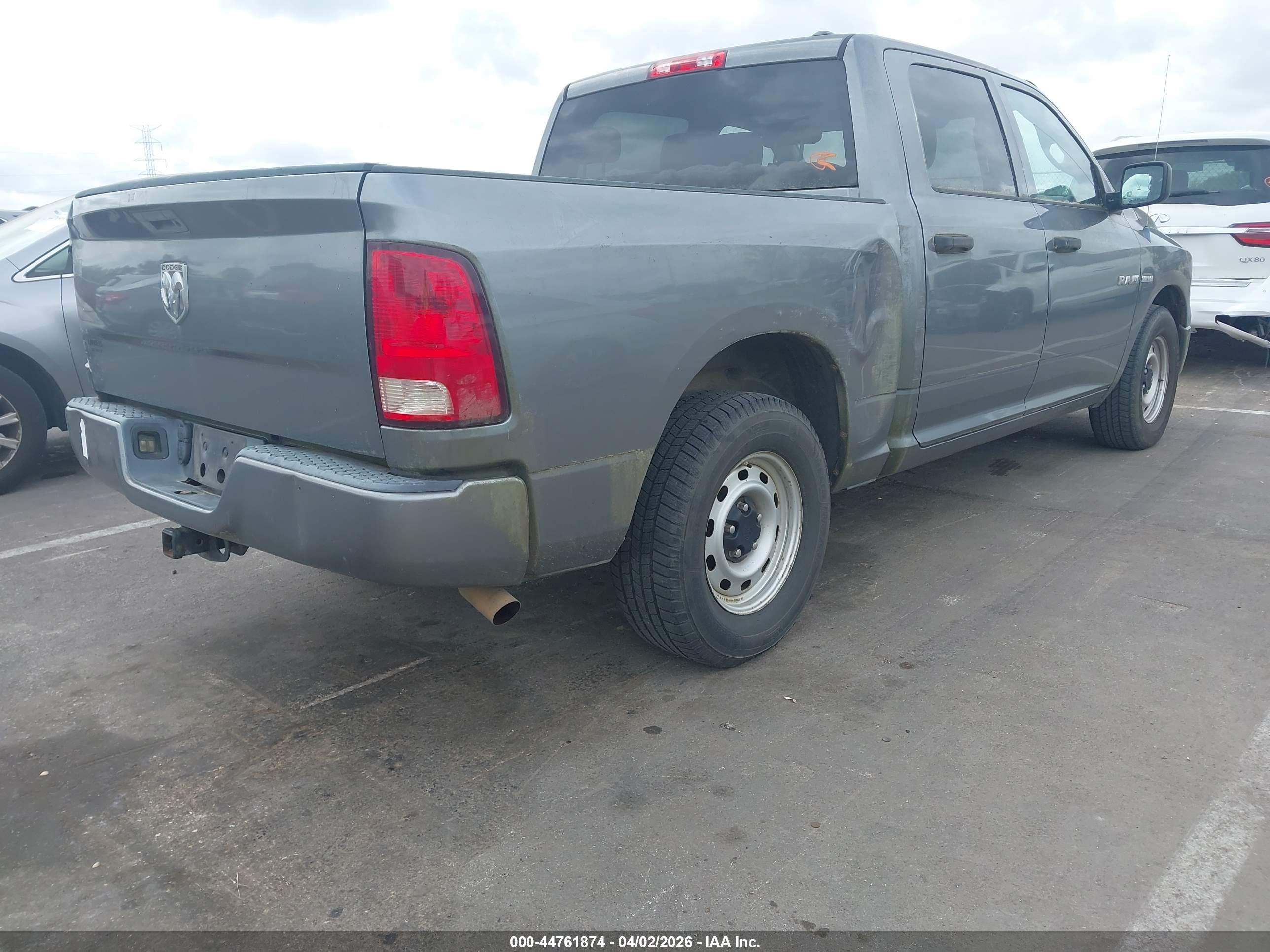 DODGE RAM image 4