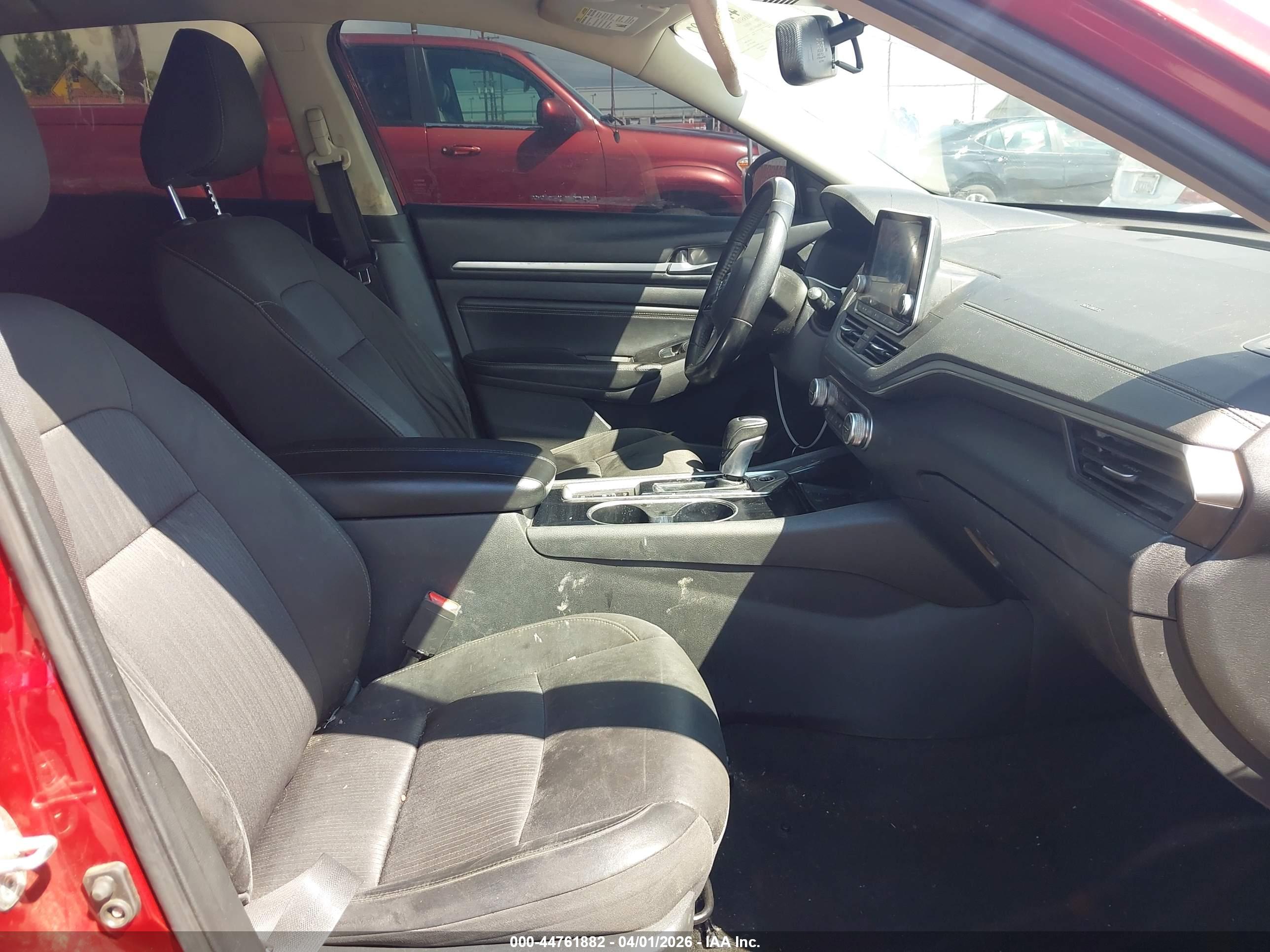 NISSAN ALTIMA image 5