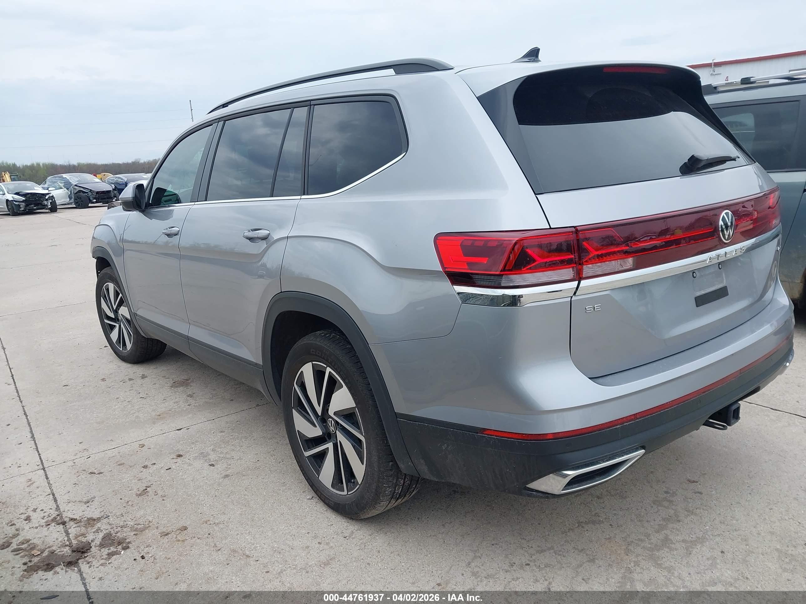 VOLKSWAGEN ATLAS image 3