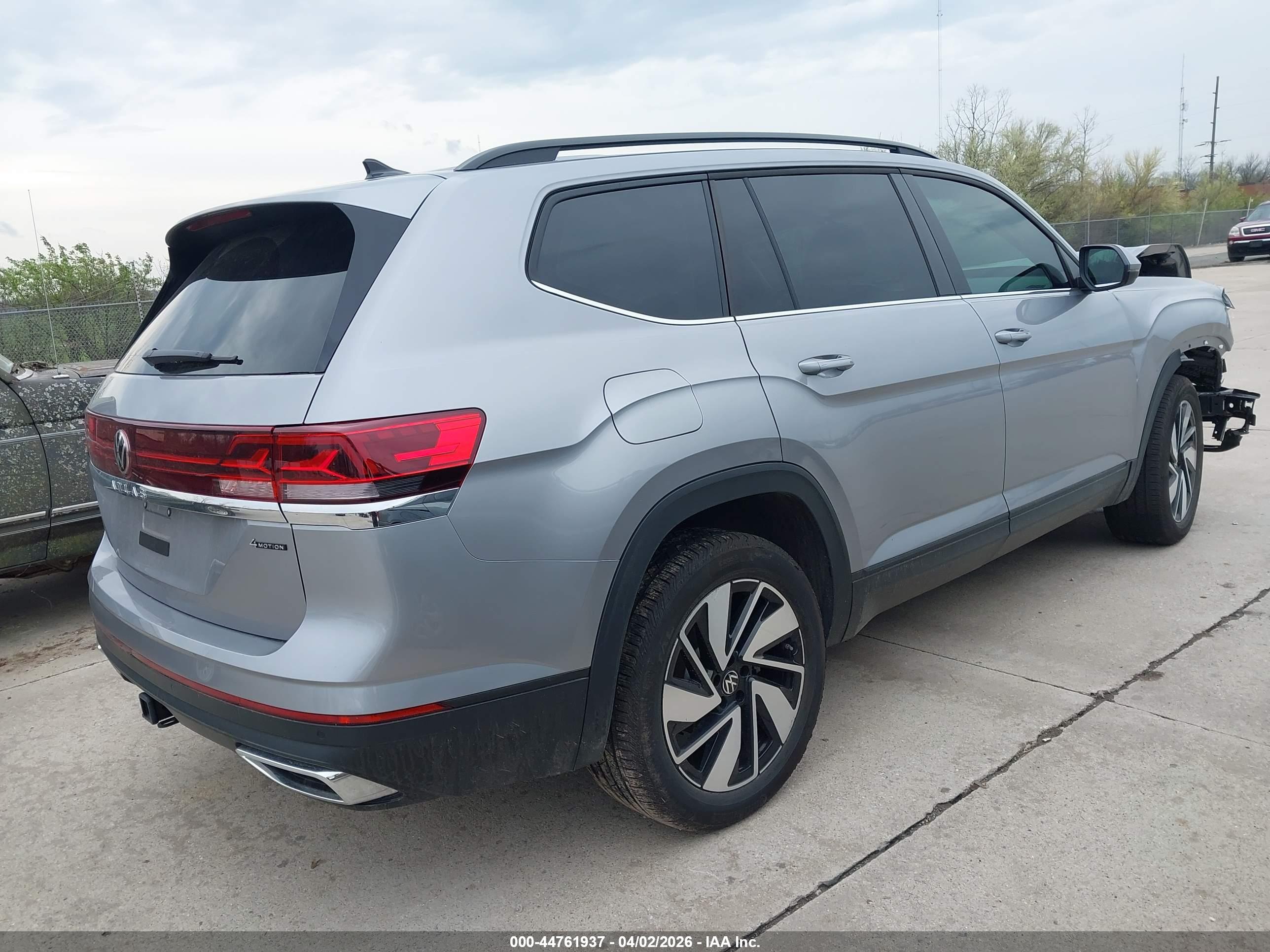 VOLKSWAGEN ATLAS image 4
