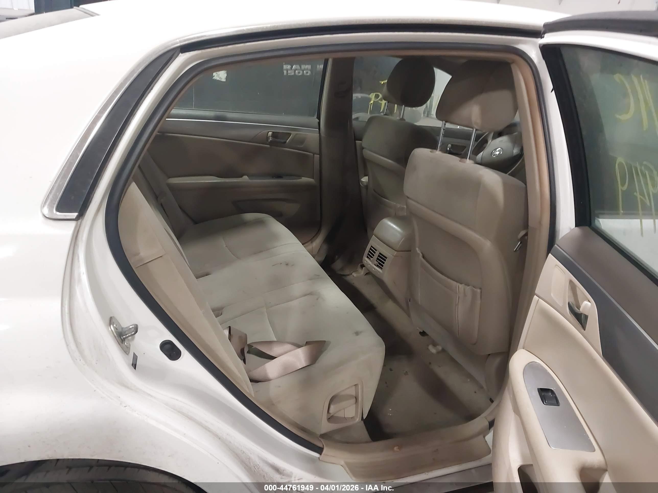 TOYOTA AVALON image 8