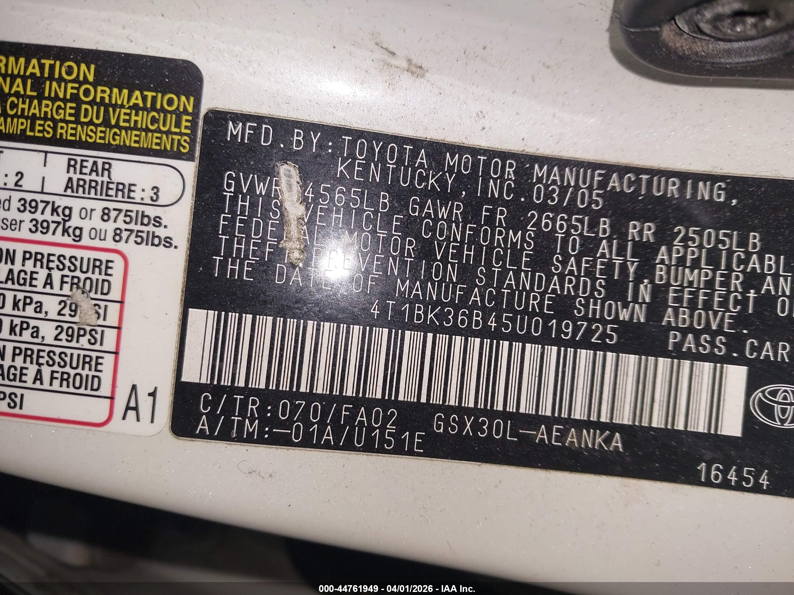 TOYOTA AVALON image 9