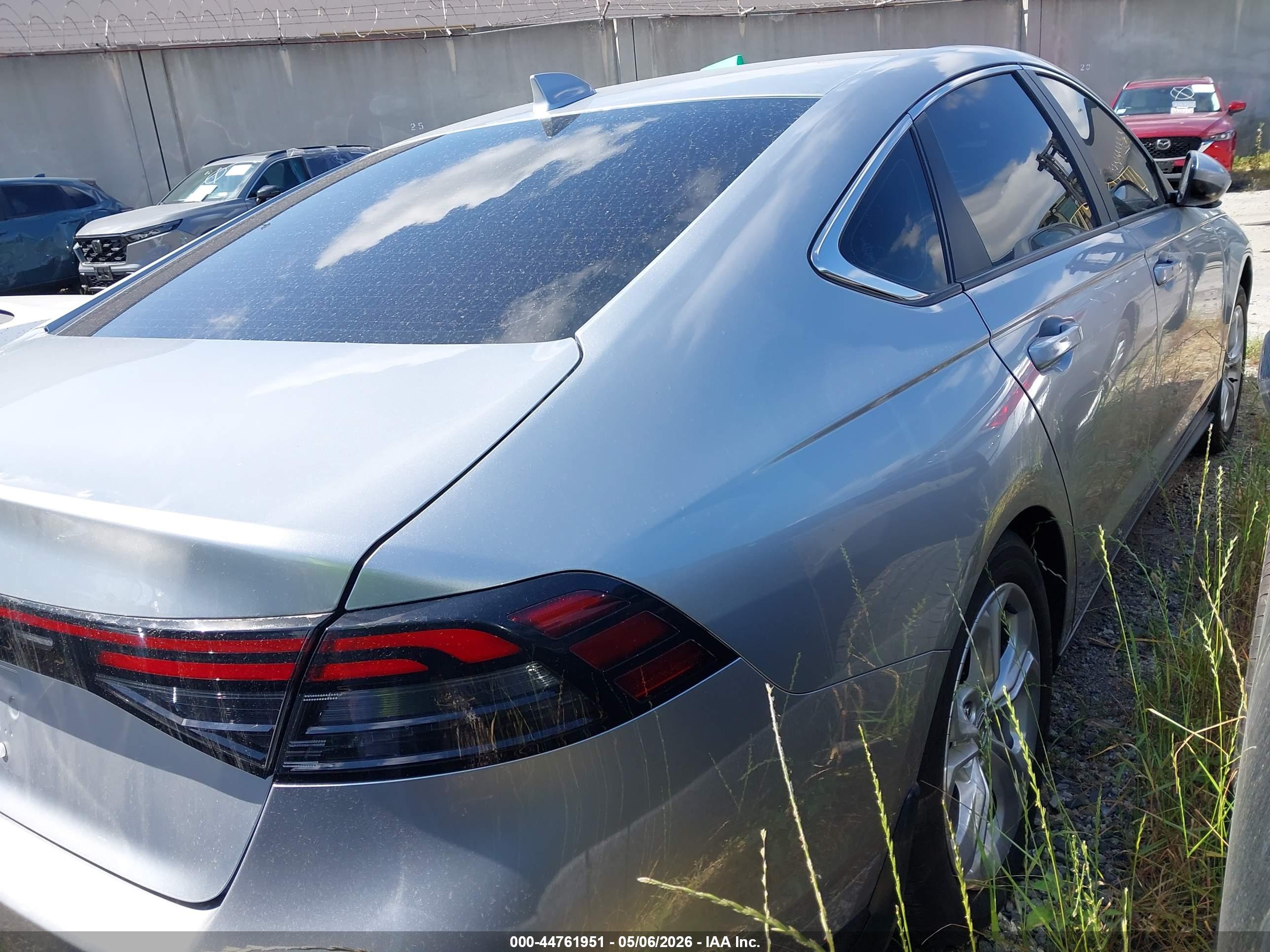 HONDA ACCORD image 4