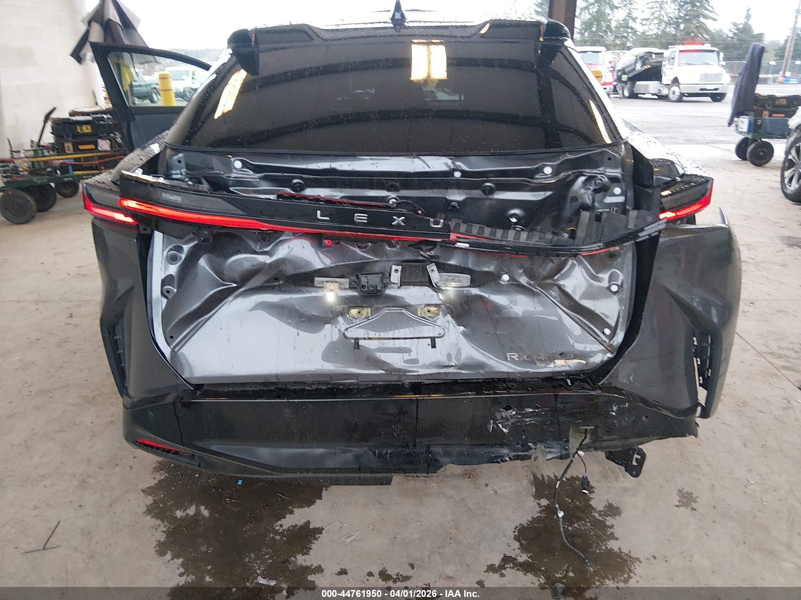 LEXUS RZ image 6