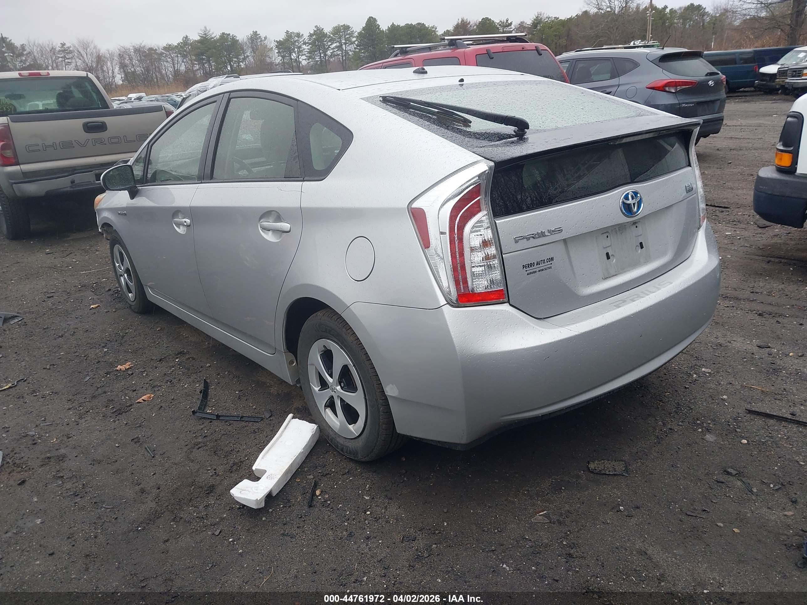 TOYOTA PRIUS image 3