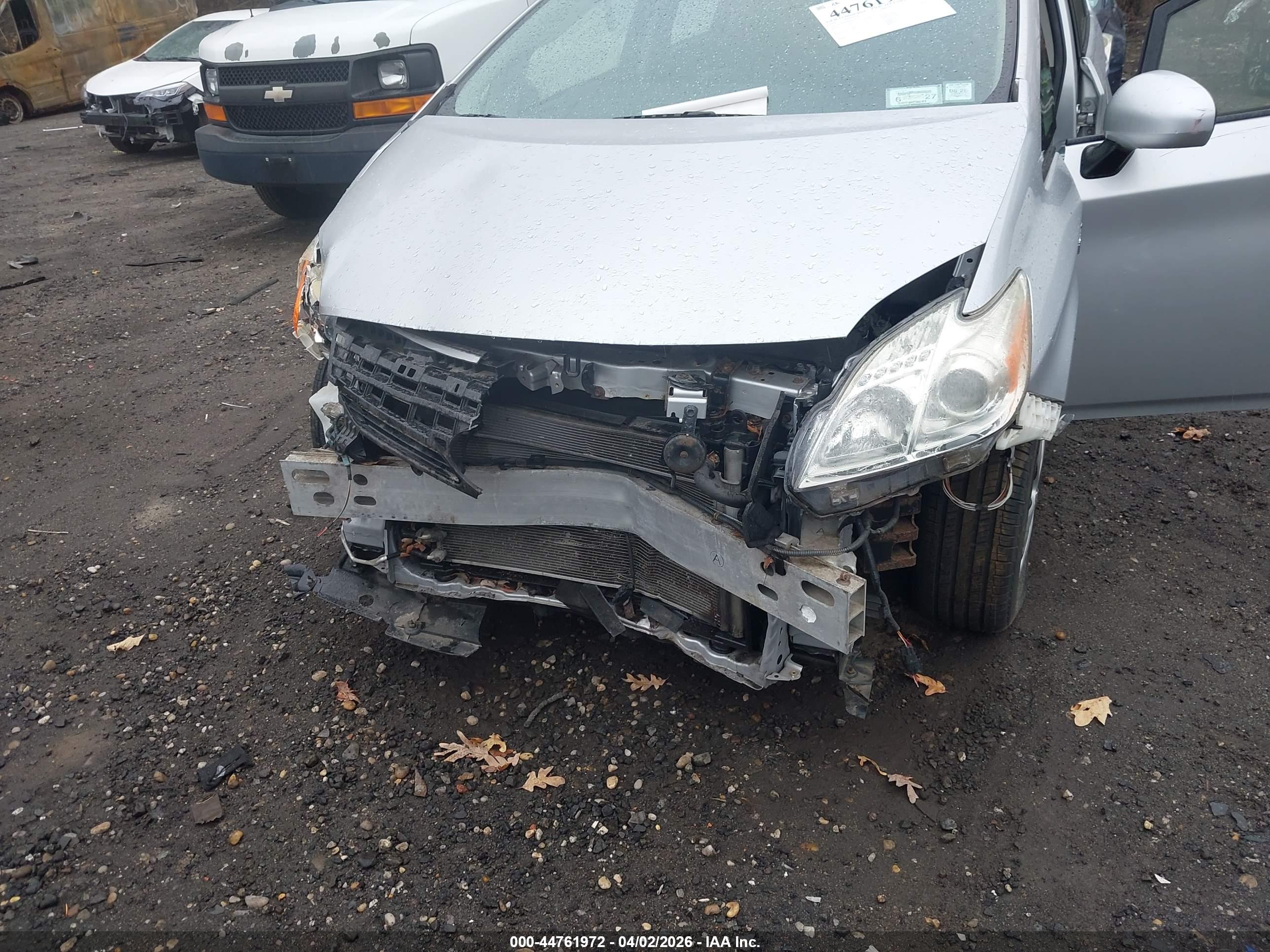 TOYOTA PRIUS image 6