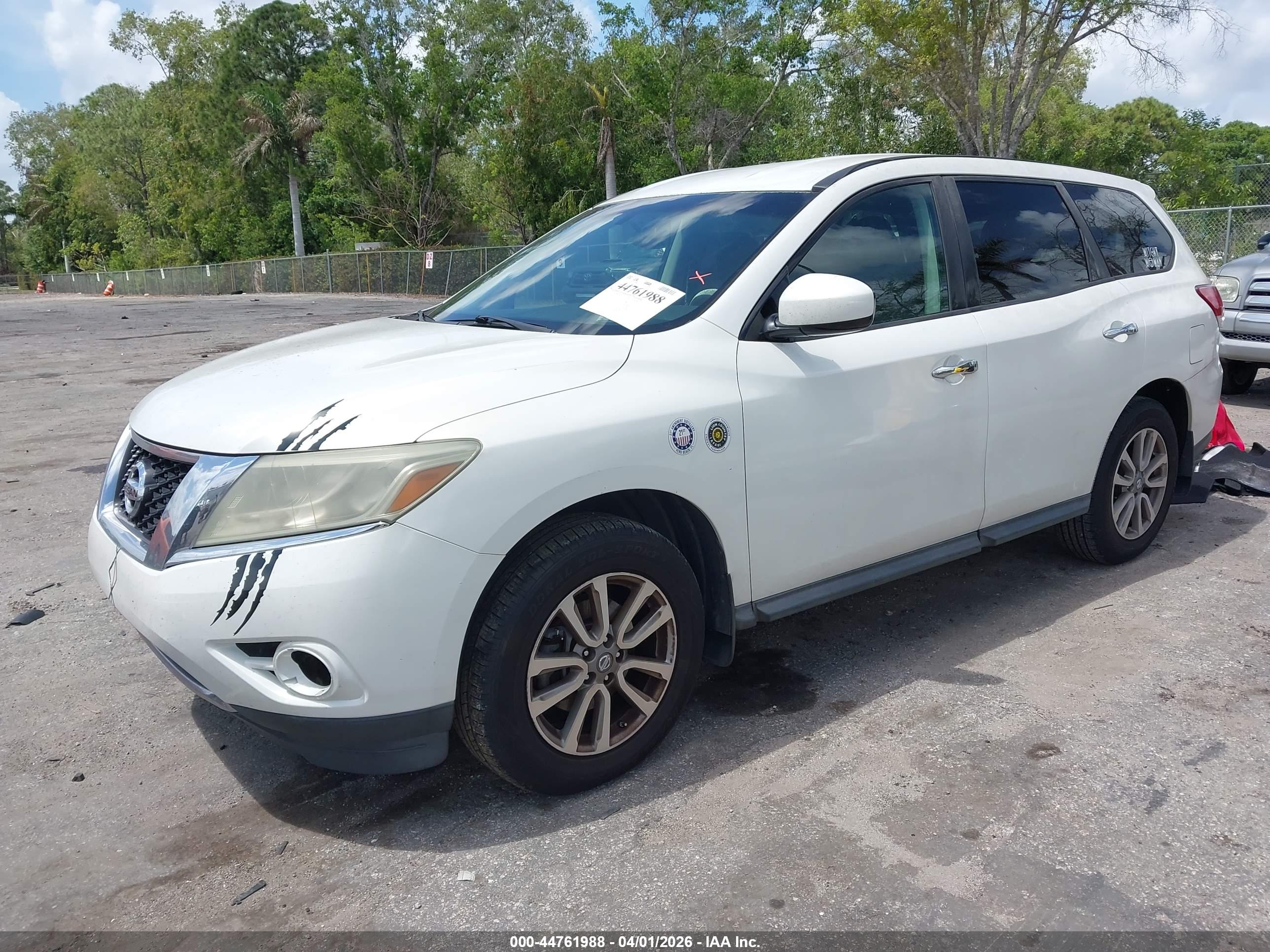 NISSAN PATHFINDER image 2
