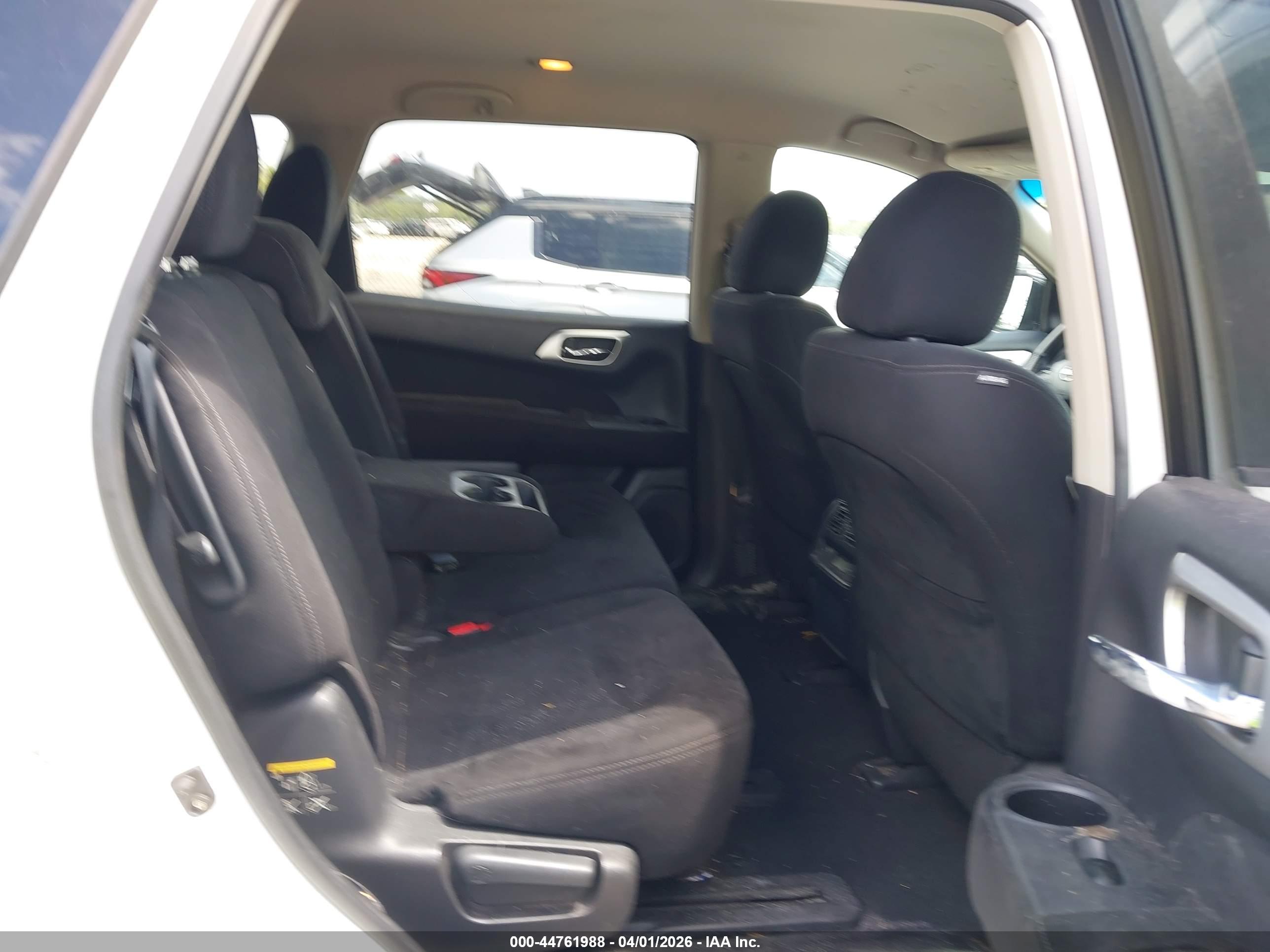 NISSAN PATHFINDER image 8