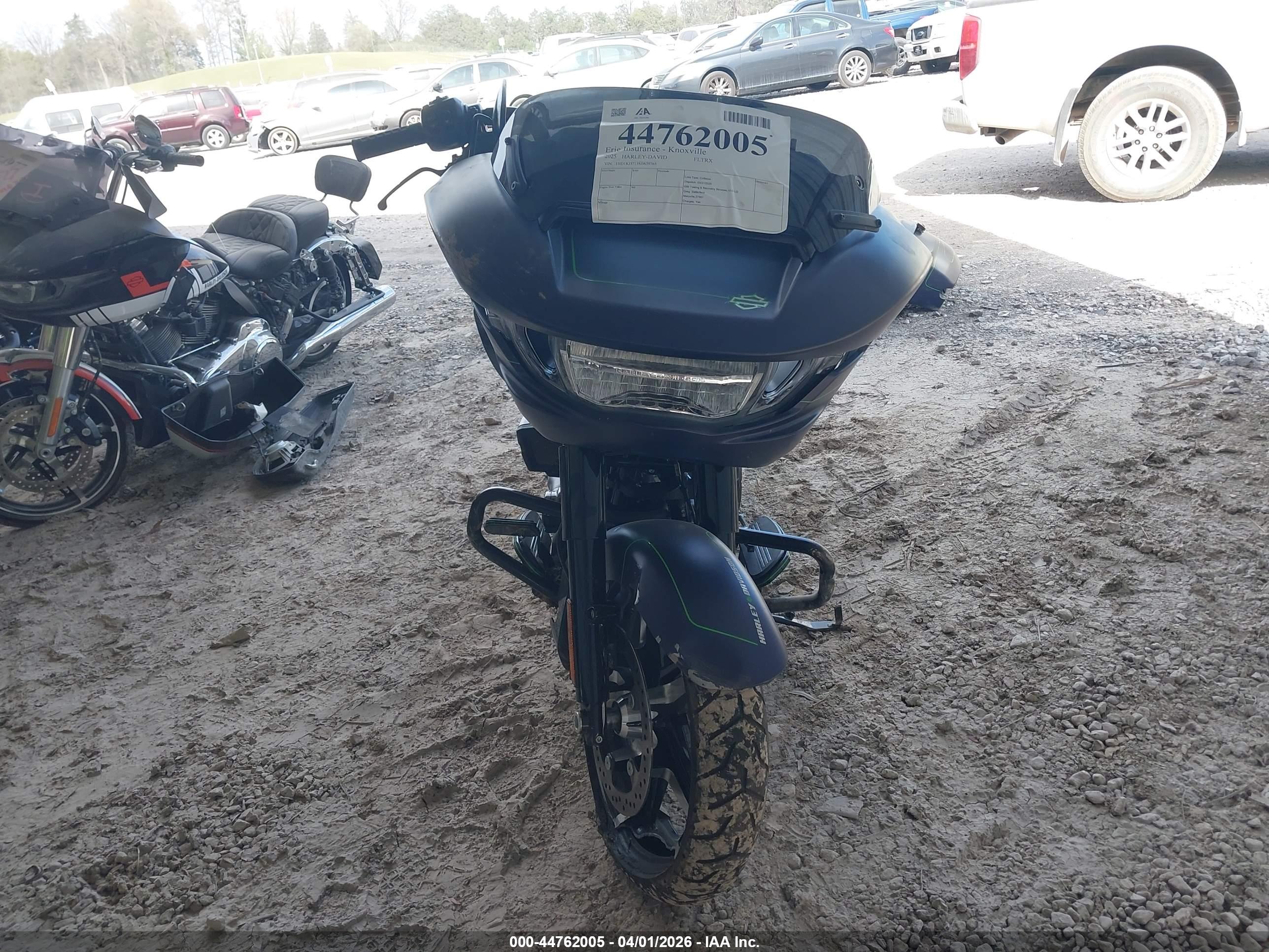 HARLEY-DAVIDSON FLTRX image 5