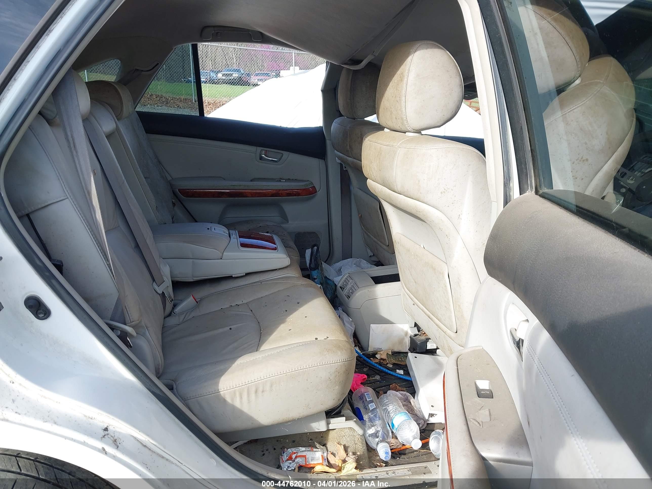 LEXUS RX image 8