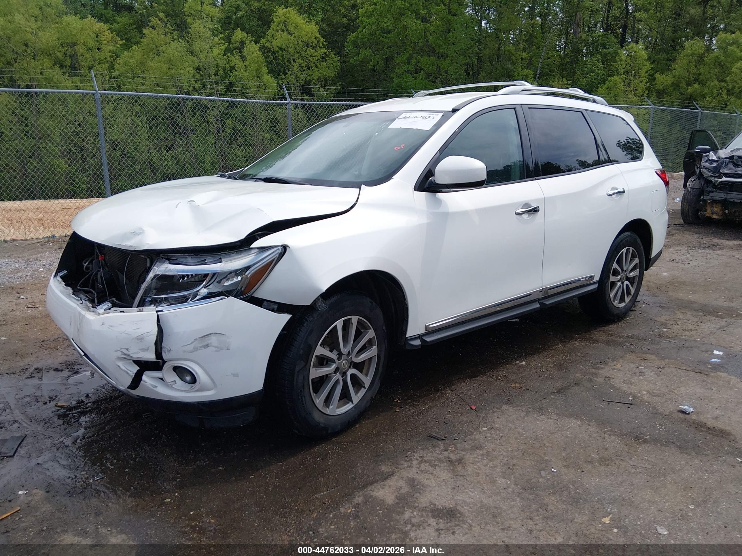 NISSAN PATHFINDER image 2