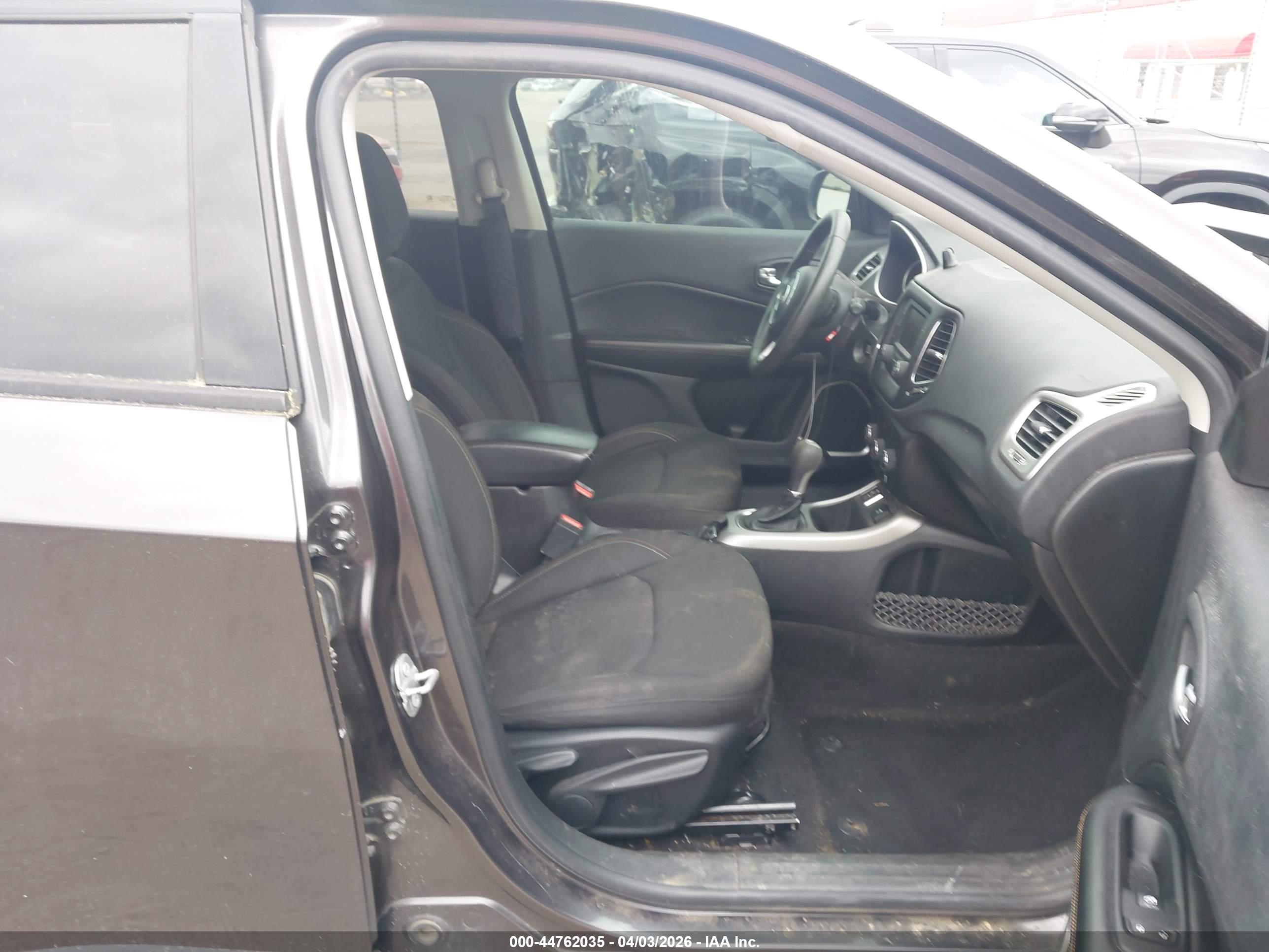 JEEP COMPASS image 5