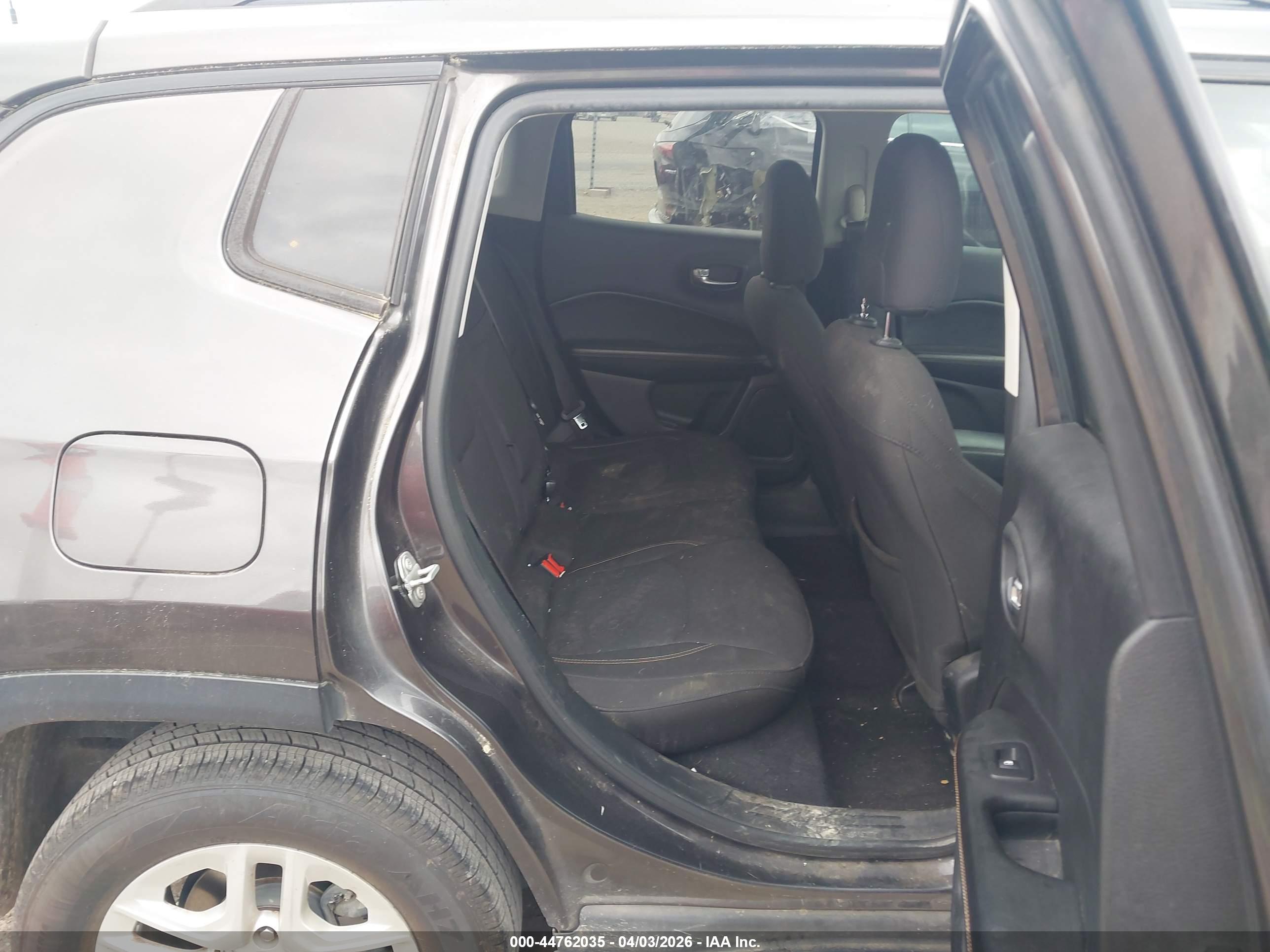 JEEP COMPASS image 8