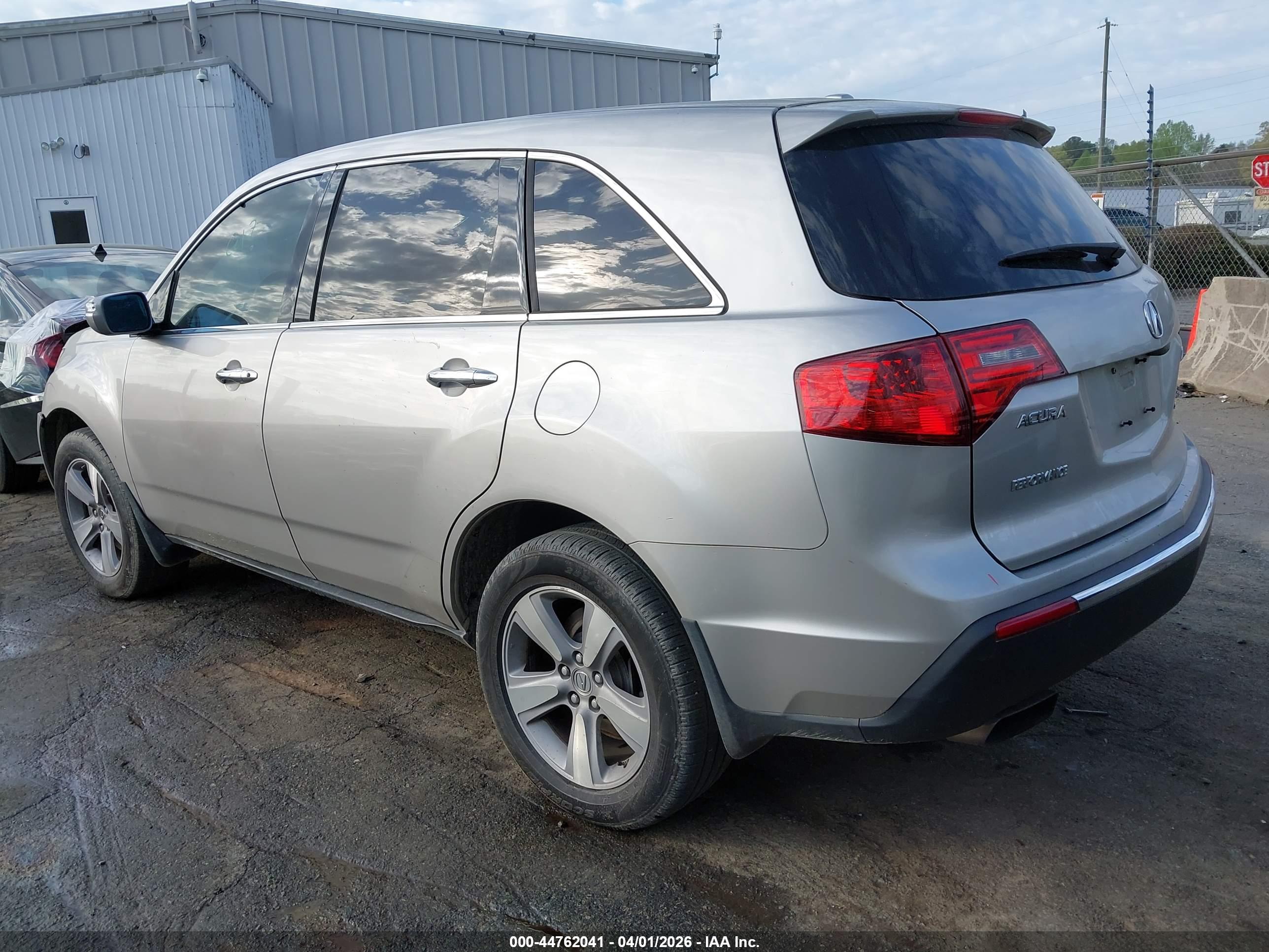 ACURA MDX image 3