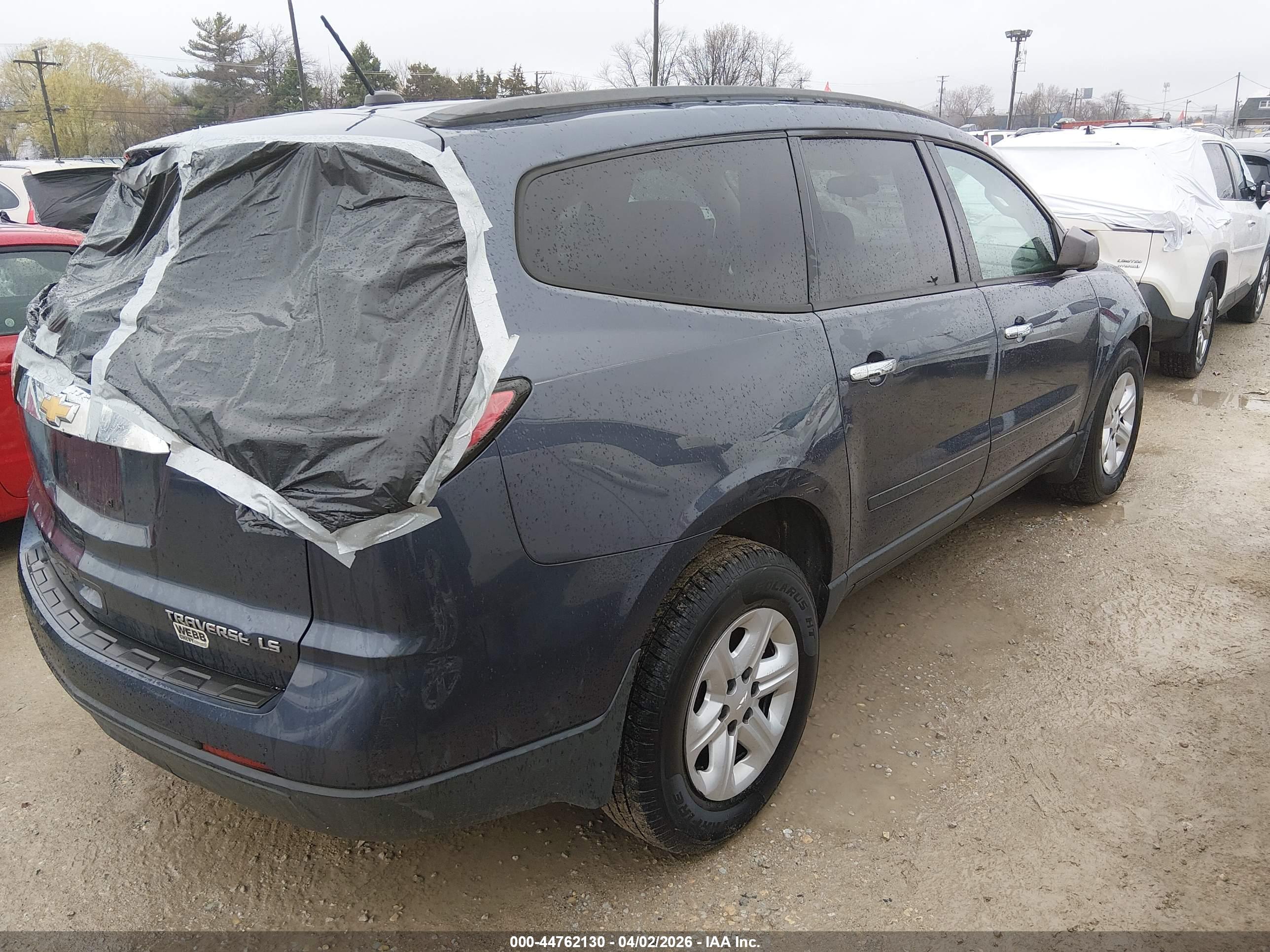 CHEVROLET TRAVERSE image 4