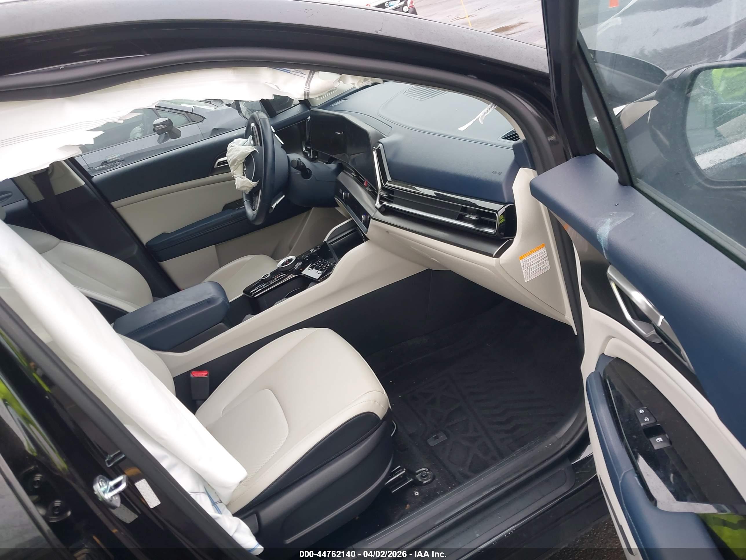 KIA SPORTAGE image 5