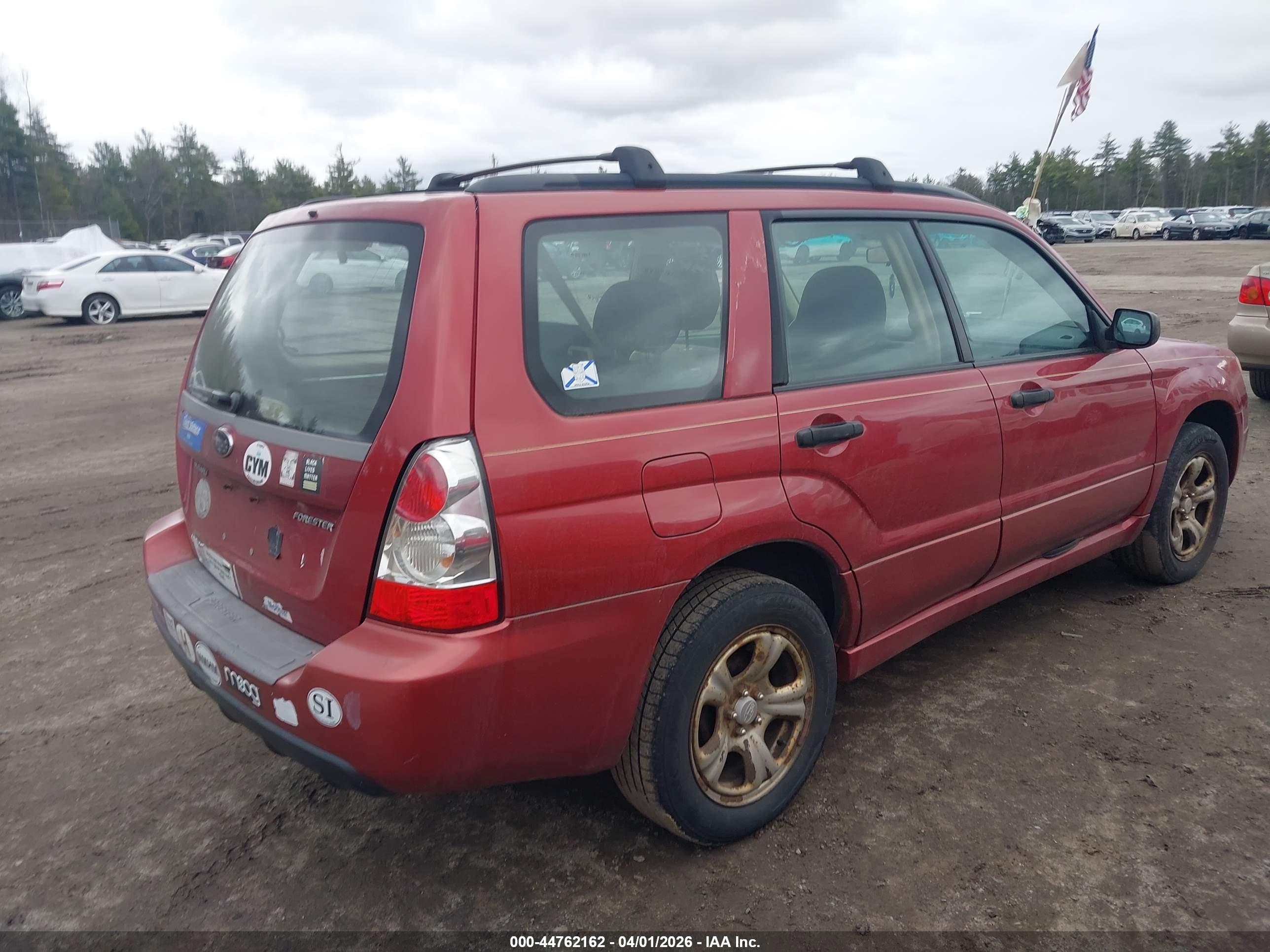 SUBARU FORESTER image 4