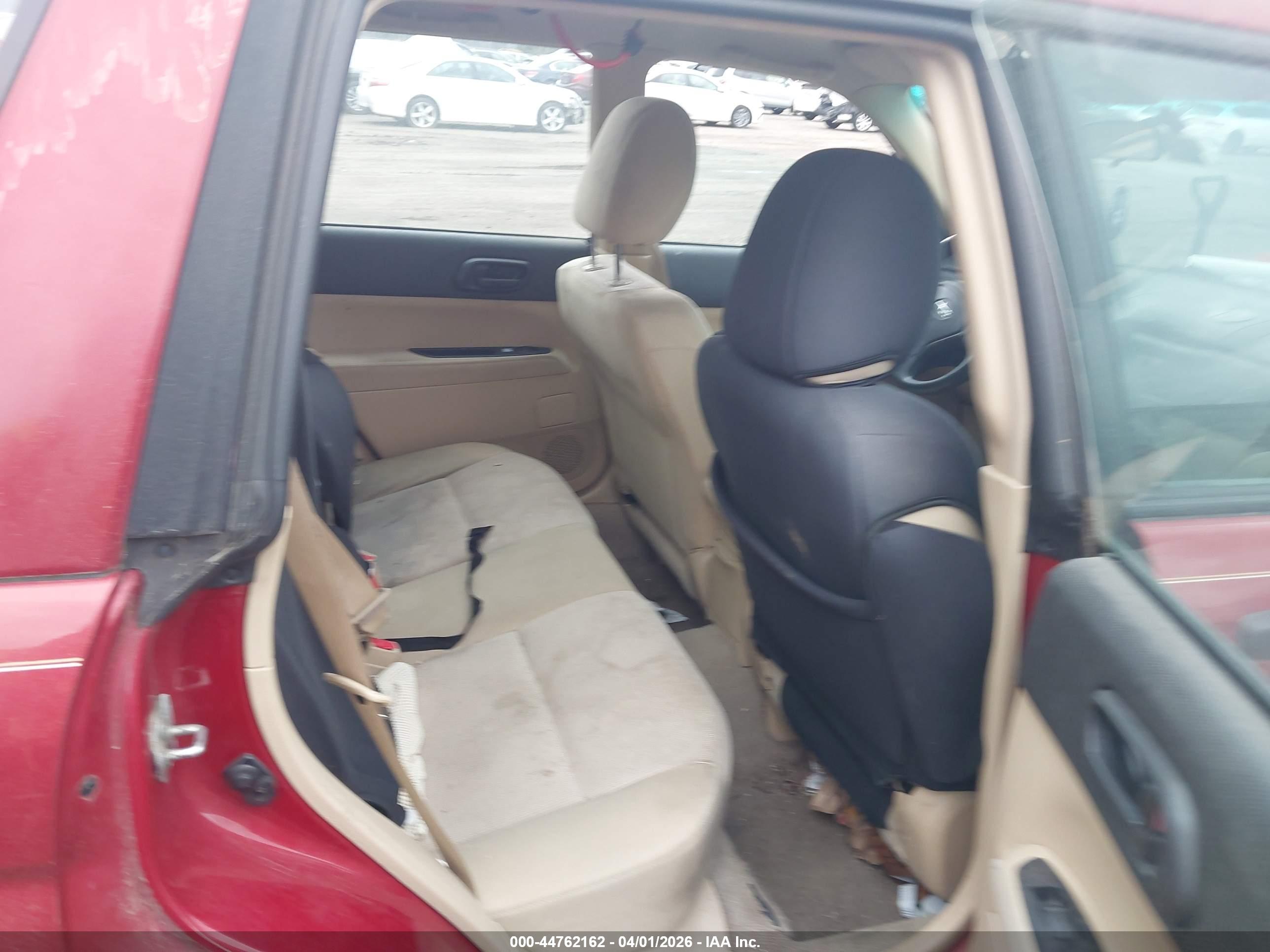SUBARU FORESTER image 8