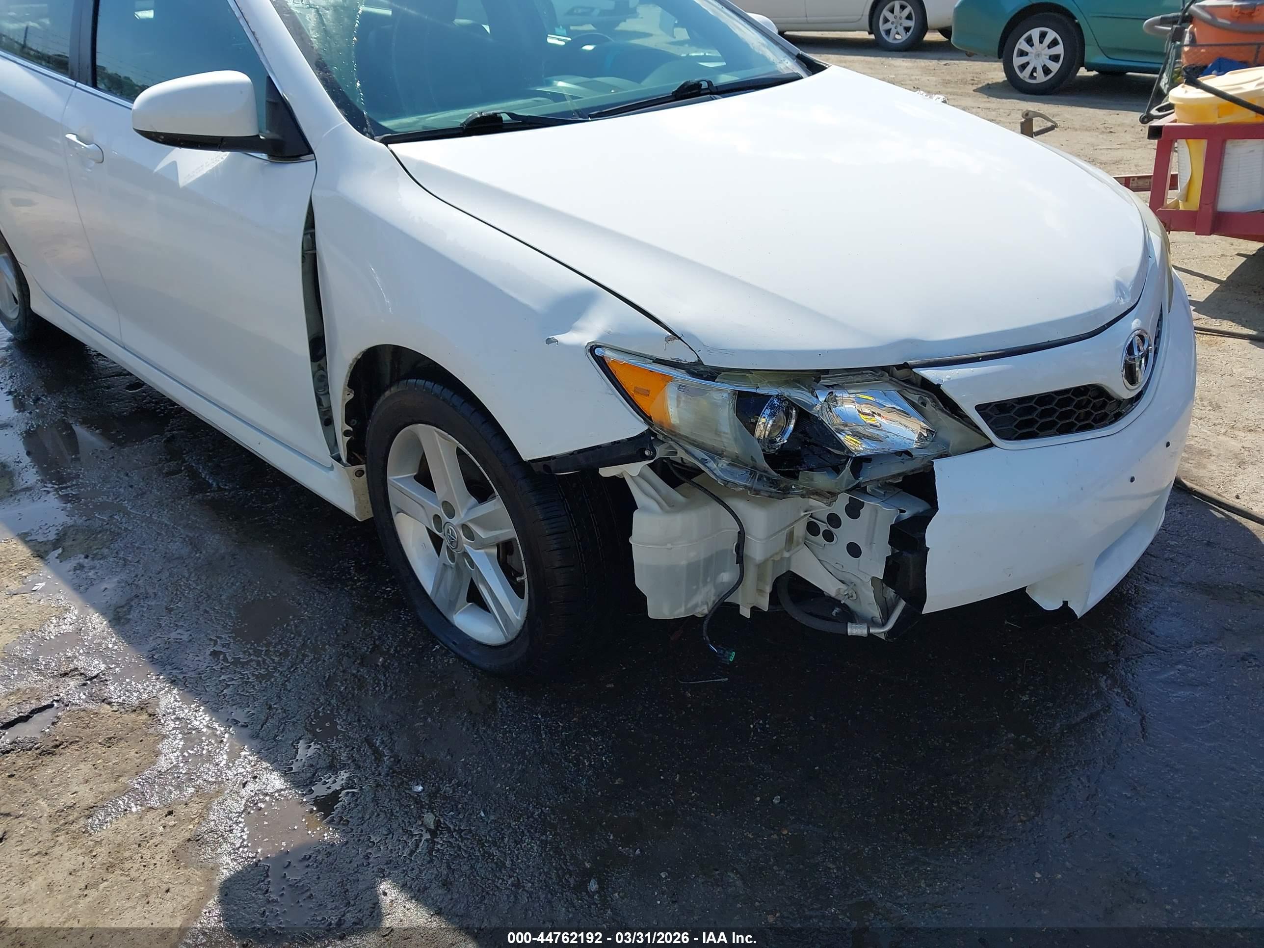 TOYOTA CAMRY image 6