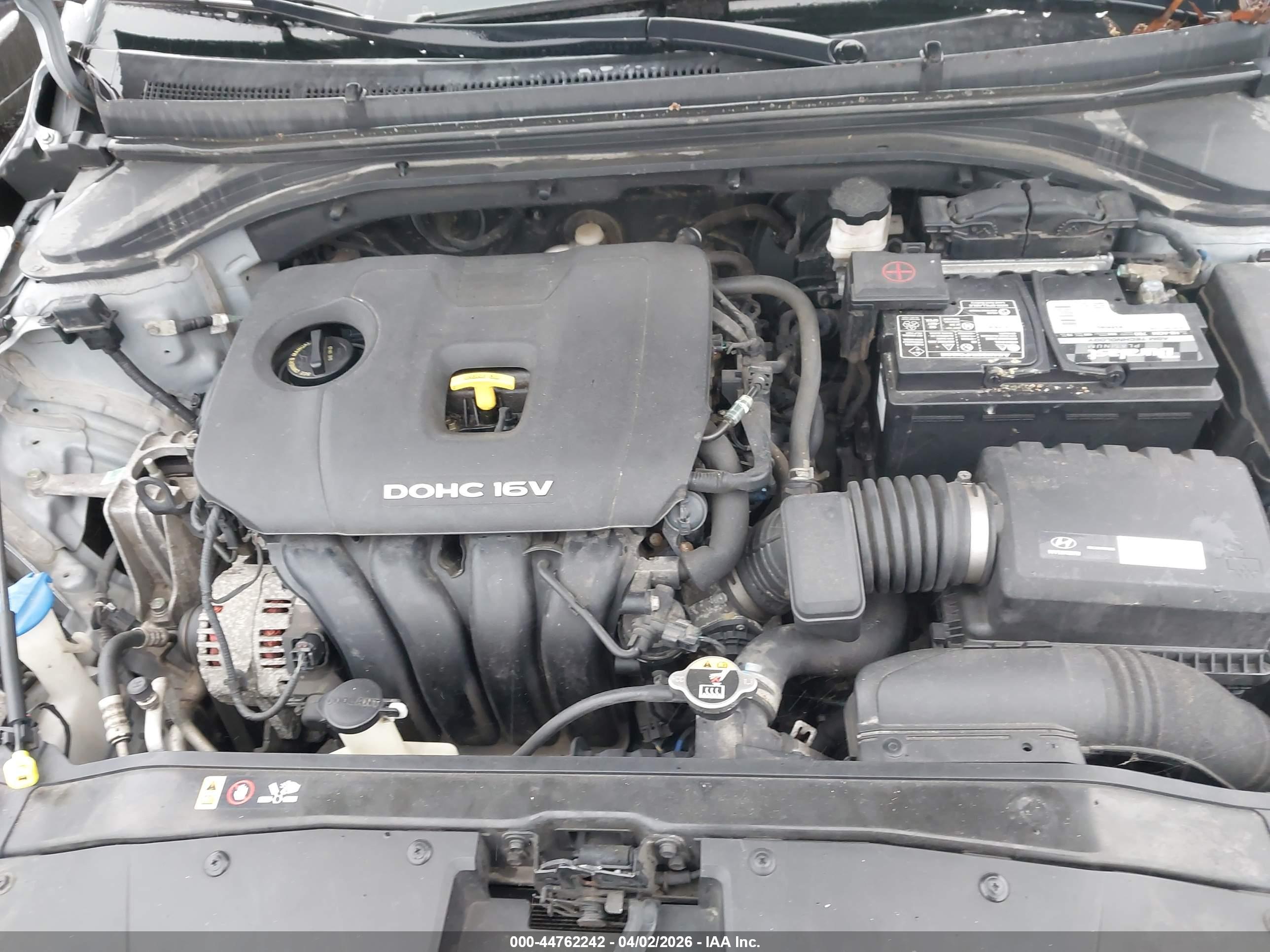 HYUNDAI ELANTRA image 10
