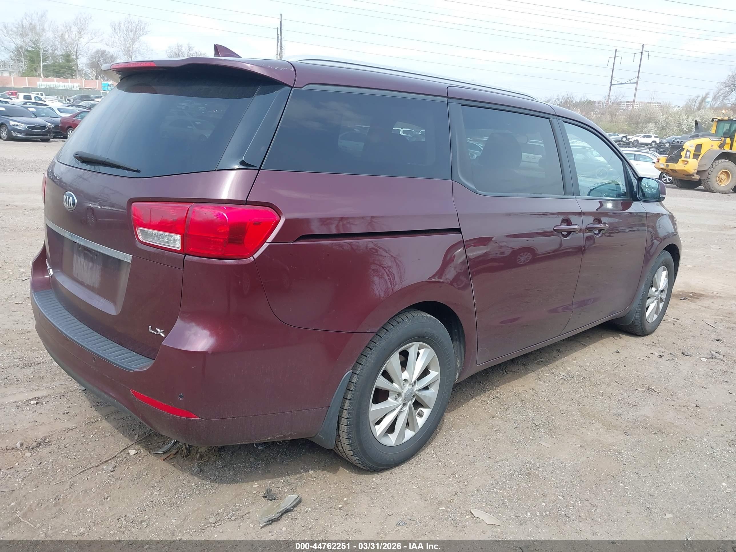 KIA SEDONA image 4