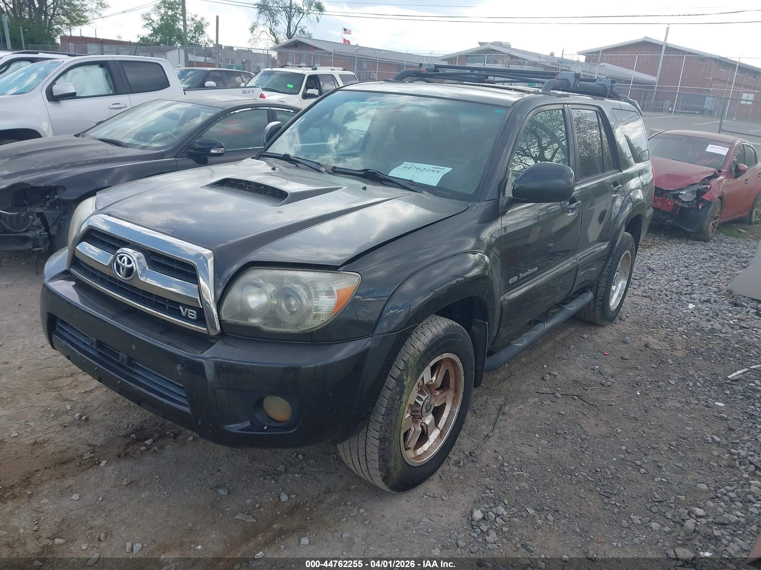 TOYOTA 4RUNNER image 2