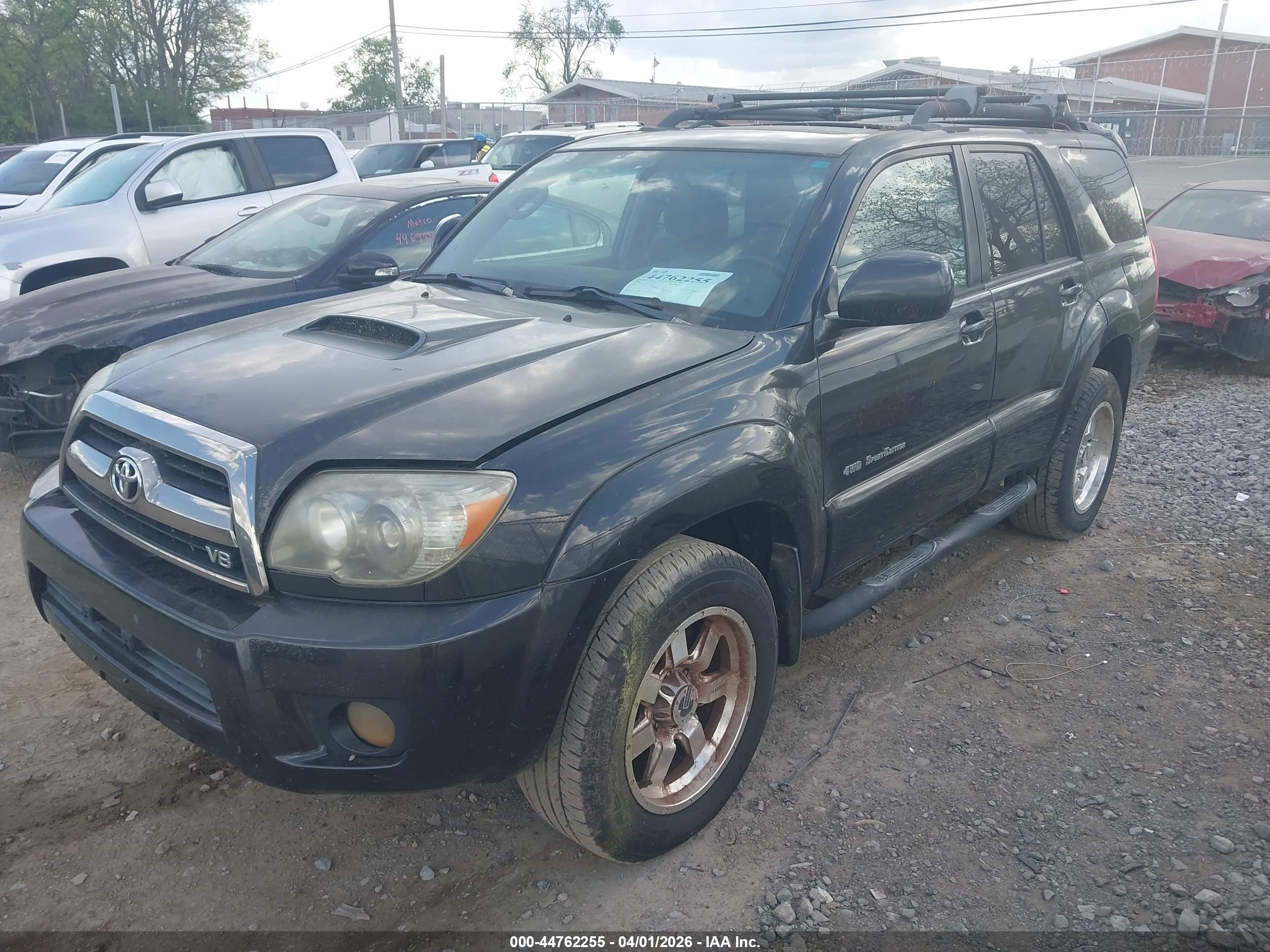 TOYOTA 4RUNNER image 6